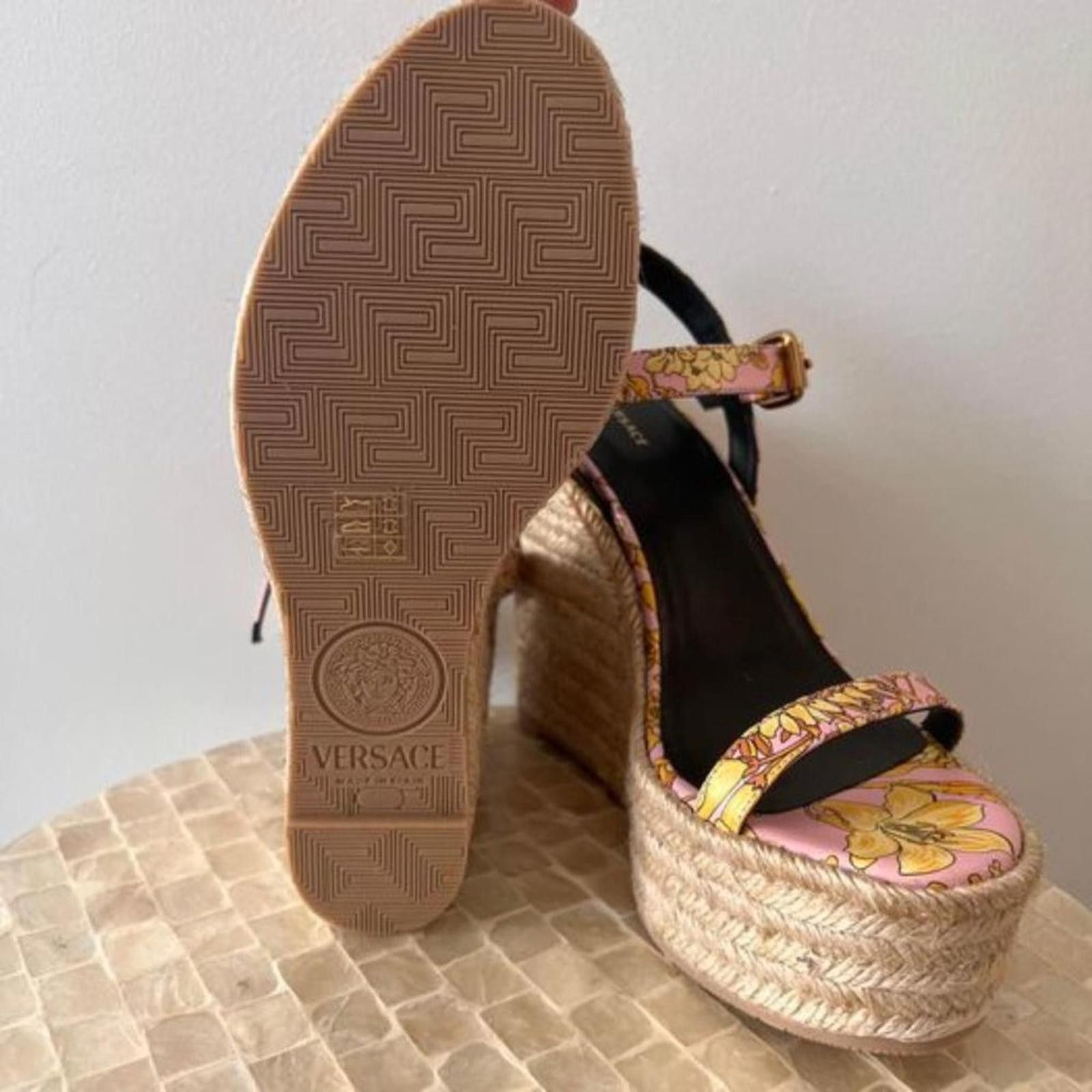 Versace Versace Floral Espadrilles Wedge Heel Pink Barocco Size US 10 / IT 40 - 7 Thumbnail