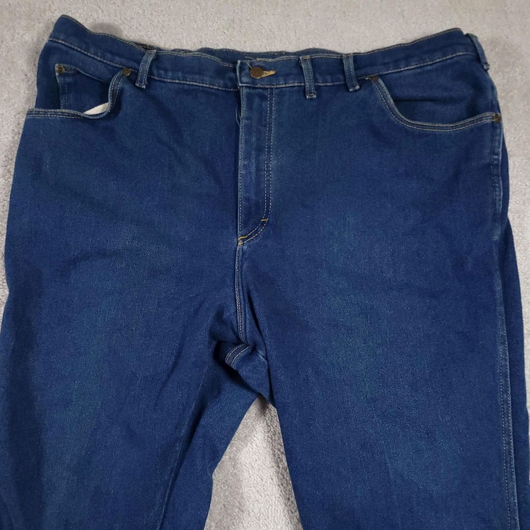 Lee VINTAGE Lee Jeans Mens 48x30 Denim Relaxed Fit Straight Leg USA 80s 90s Y2k 44x29 Blue Pants Mens Jeans Lee 48030 5-pocket Zip Fly Cotton Polyester Size US 32 / EU 48 - 3 Thumbnail
