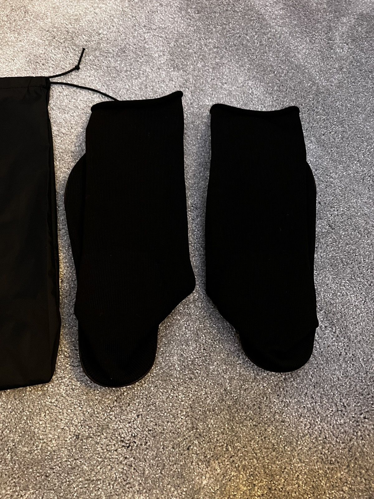 Kanye West Yzy Pods Size 2 Size US 10 / EU 43 - 3 Thumbnail