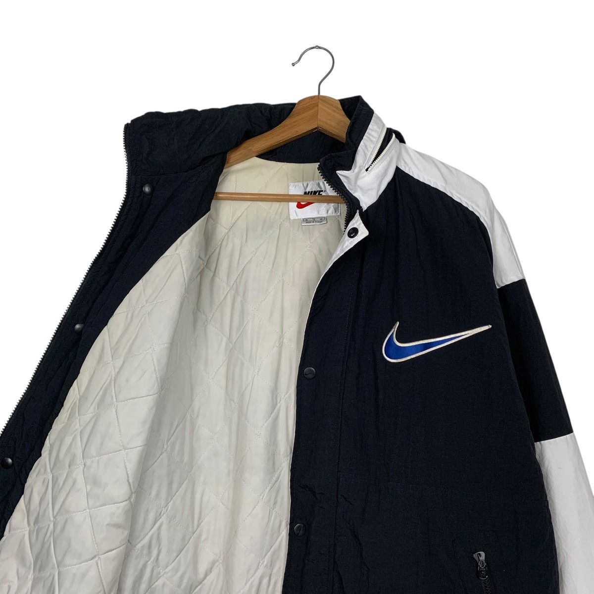 Nike Vintage Nike Basketball Jacket Size US XL / EU 56 / 4 - 12 Thumbnail