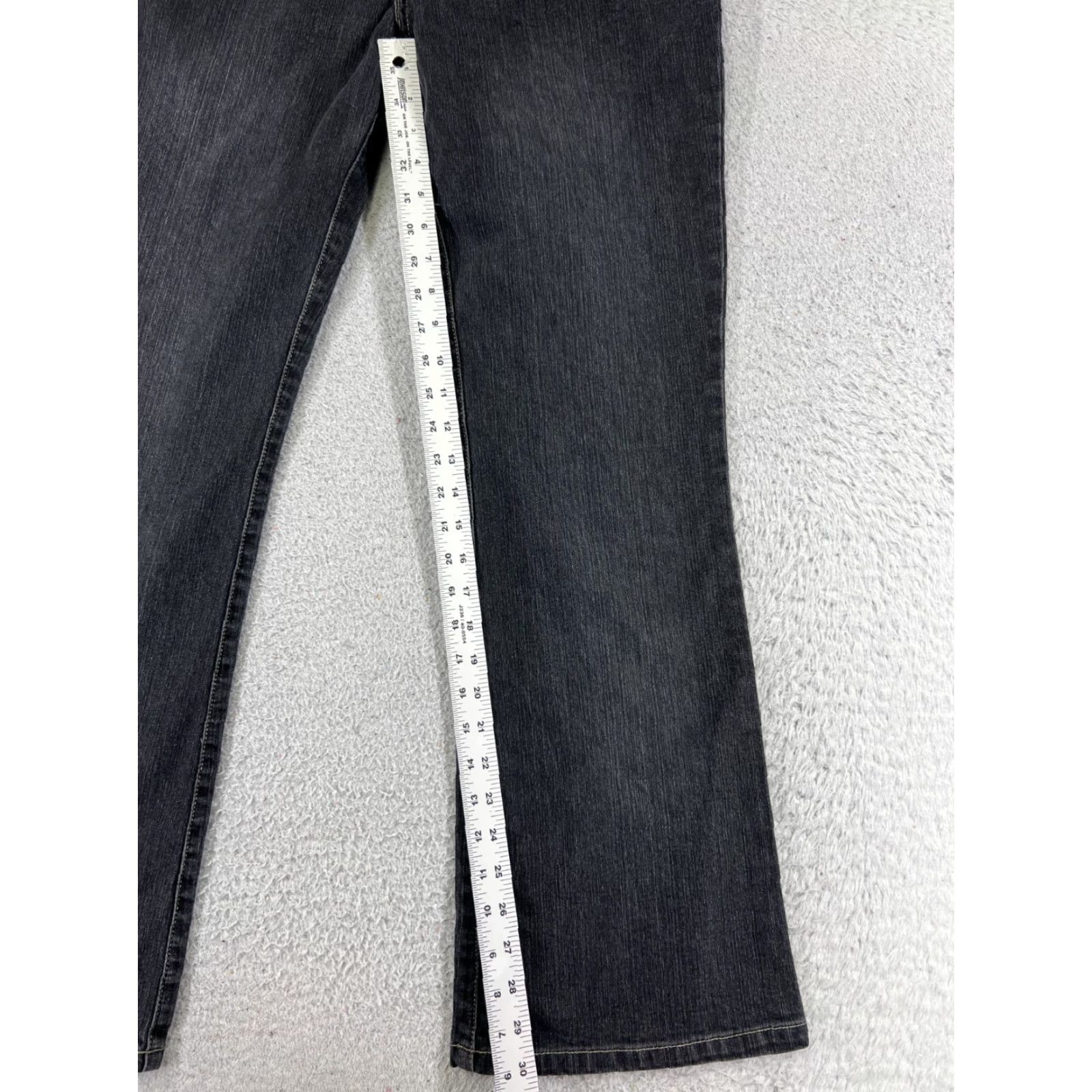 Lee Lee Riders Jeans Womens 9 Black Denim Flared Mid Rise 29x30 Cotton Blend 5-Pocket Design Lee Brand Shirt? Size 30" / US 8 / IT 44 - 7 Thumbnail