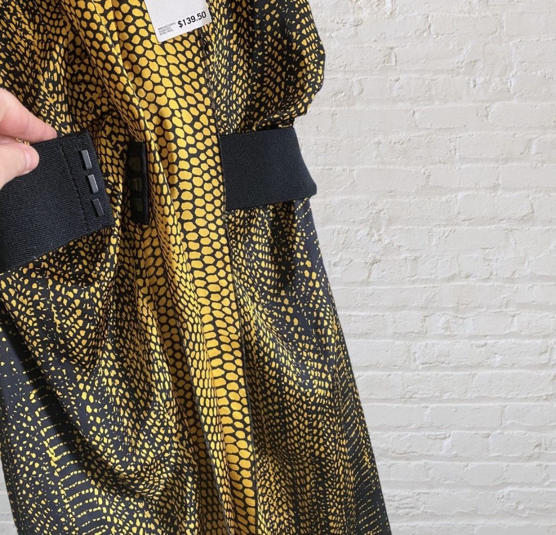 Kenneth Cole KENNETH COLE BLACK GOLD SNAKE PRINT FRONT BELTED DRESS Size M / US 6-8 / IT 42-44 - 10 Thumbnail
