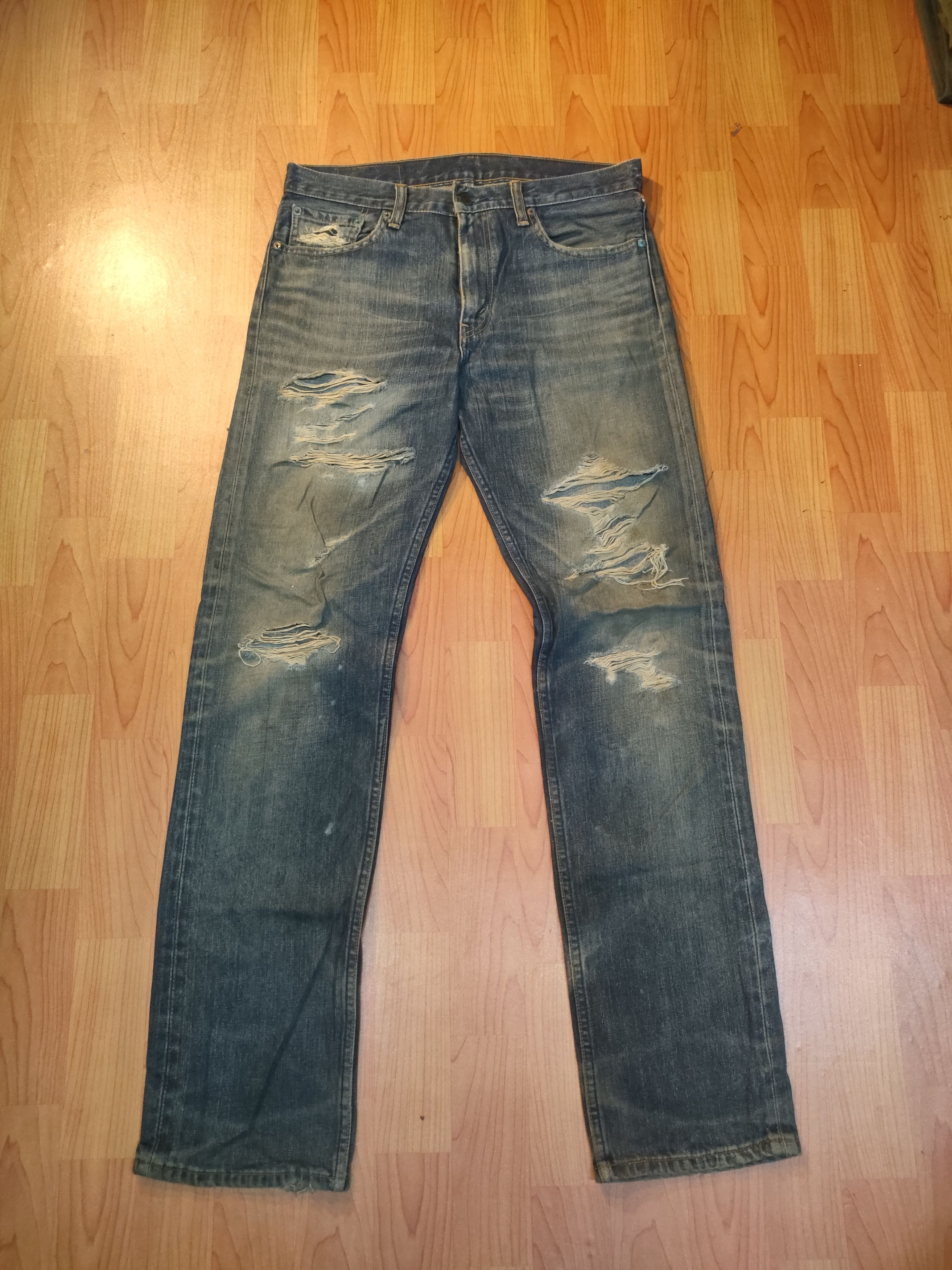 Other Distressed Levi's Jeans Size US 33 - 1 Thumbnail