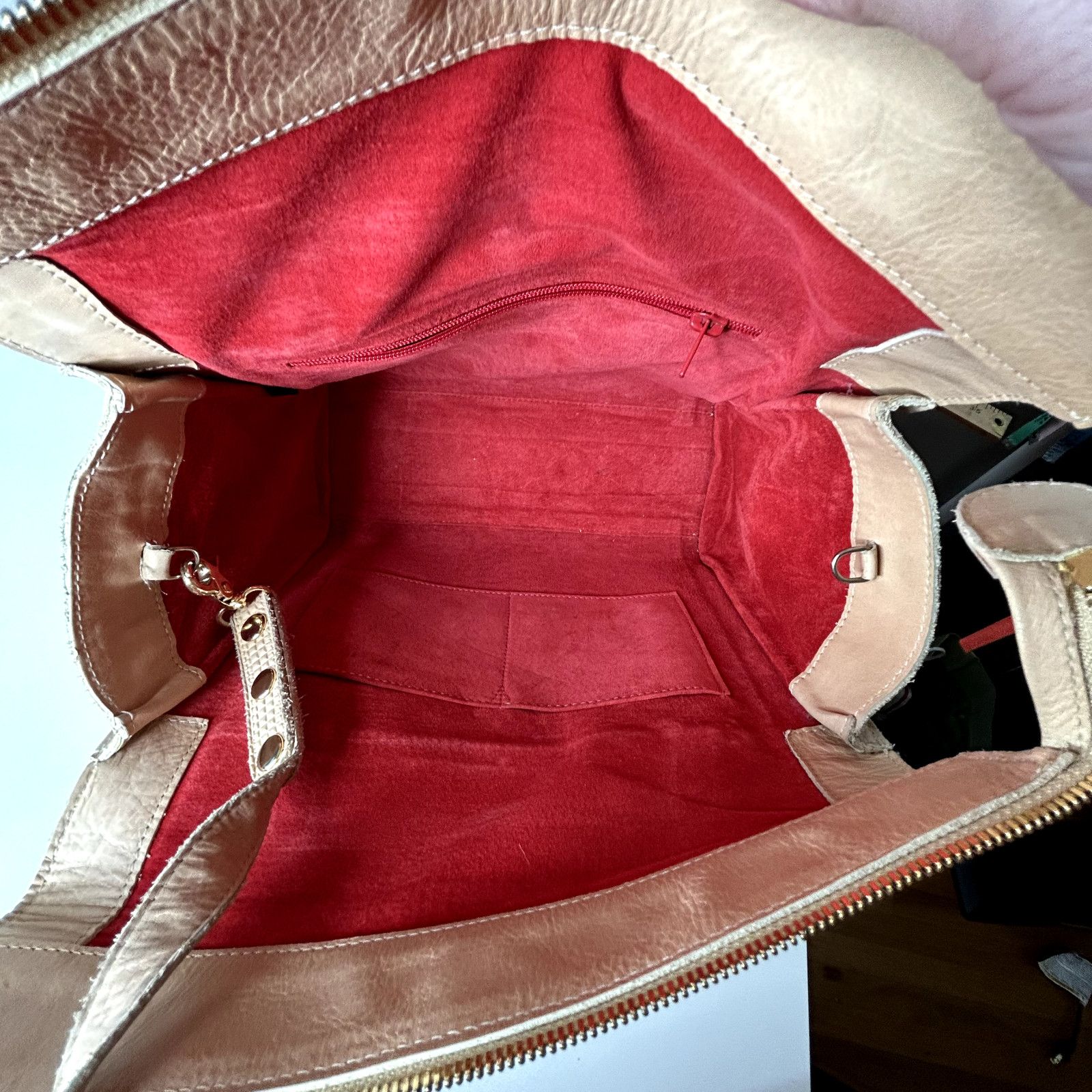 HAMMITT Hammitt Cream Leather Satchel Front Zip Pocket Red Interior Size ONE SIZE - 12 Thumbnail