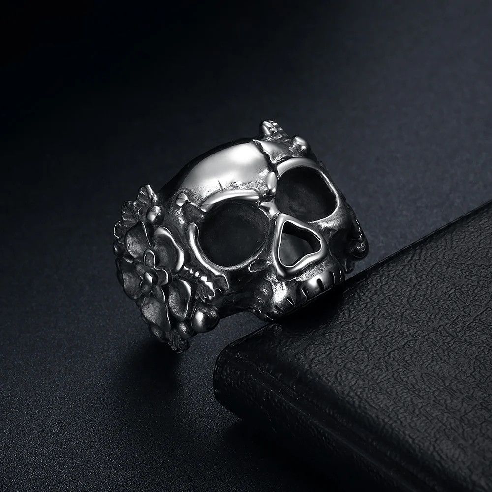 Jewelry Heavy Flower Skull Ring Size ONE SIZE - 1 Thumbnail
