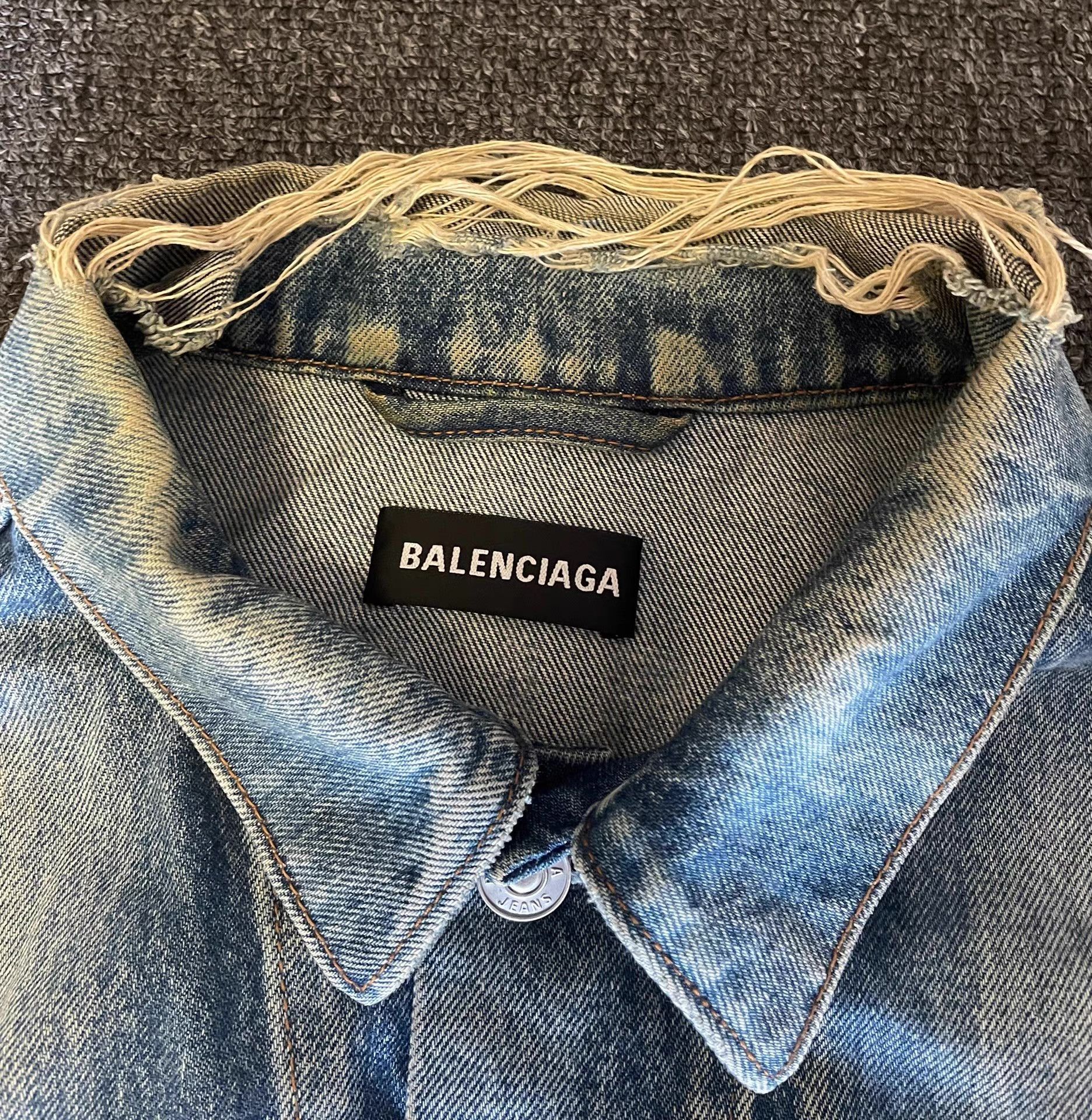 Balenciaga Balenciaga denim jacket Q4 Size US L / EU 52-54 / 3 - 4 Thumbnail