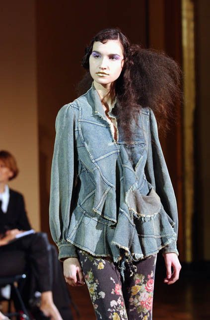 Junya Watanabe Junya Watanabe 2002 distressed spiral blouse Size S / US 4 / IT 40 - 2 Thumbnail