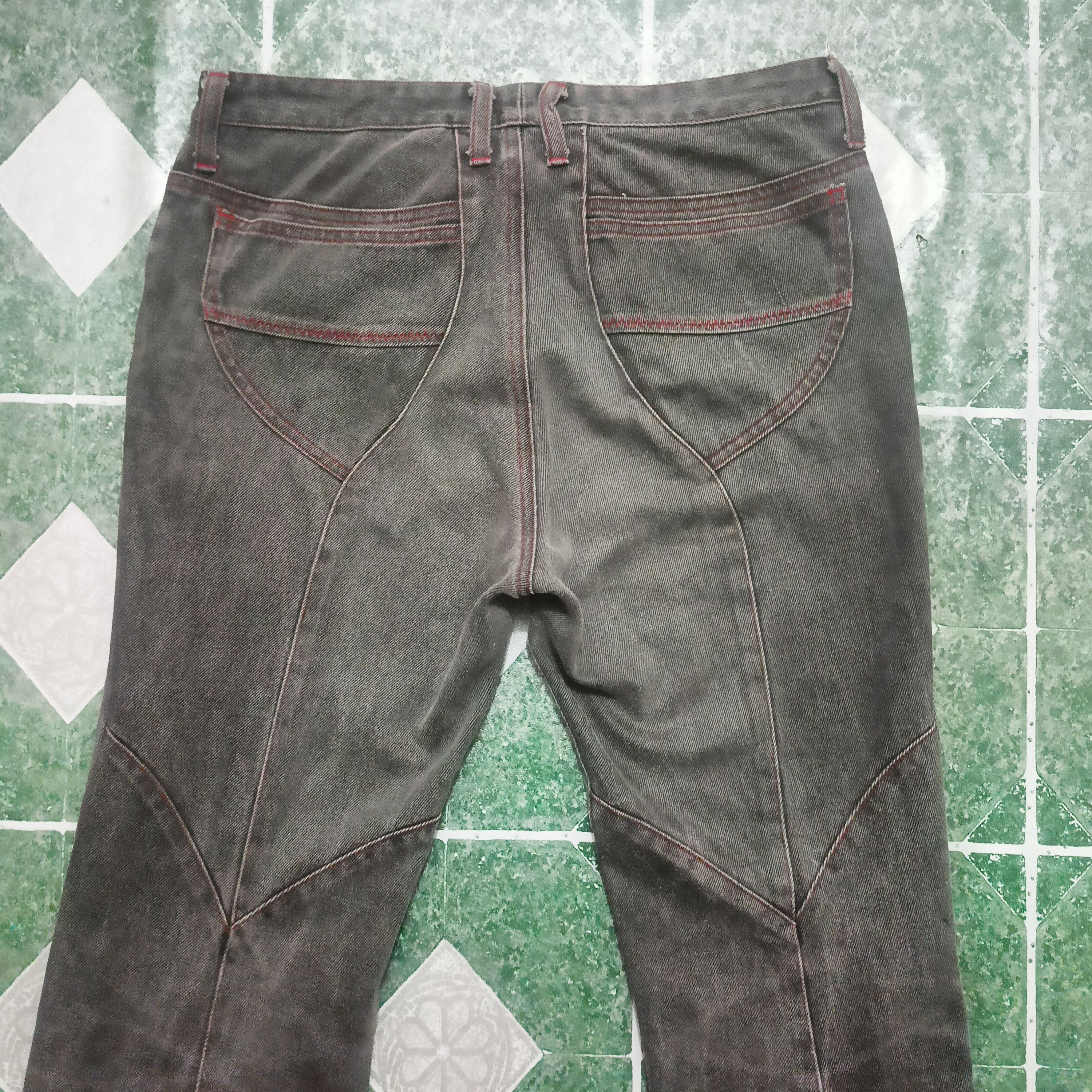 Who Decides War Japanese Difference Rupert Flared Jeans Distressed Jeans Size US 31 - 12 Thumbnail