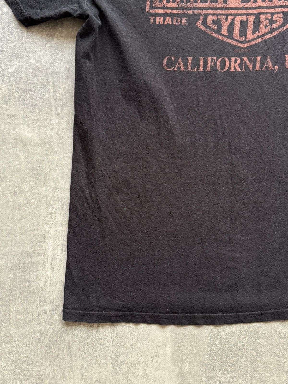 Harley Davidson 🔥Vintage Harley Davidson Fire Trashed T-shirt Size US XL / EU 56 / 4 - 10 Thumbnail