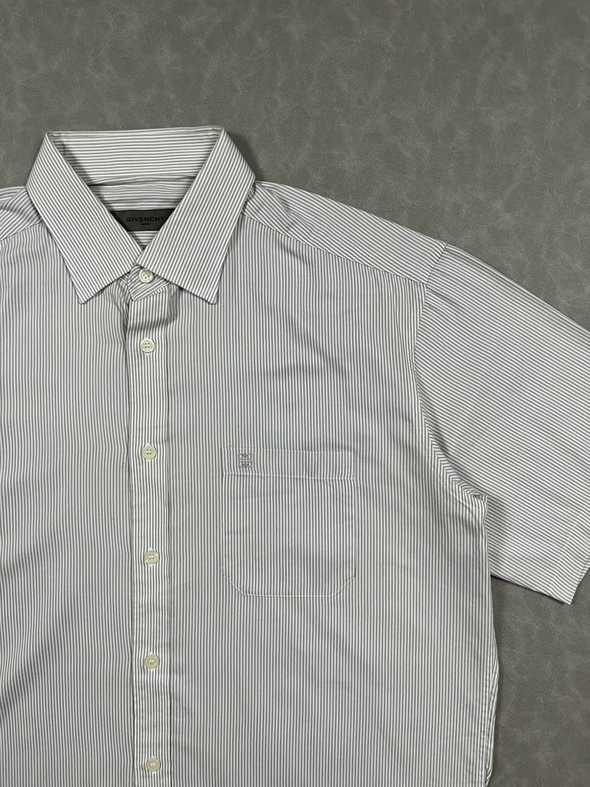 Givenchy Givenchy button up shirt Size US L / EU 52-54 / 3 - 5 Thumbnail
