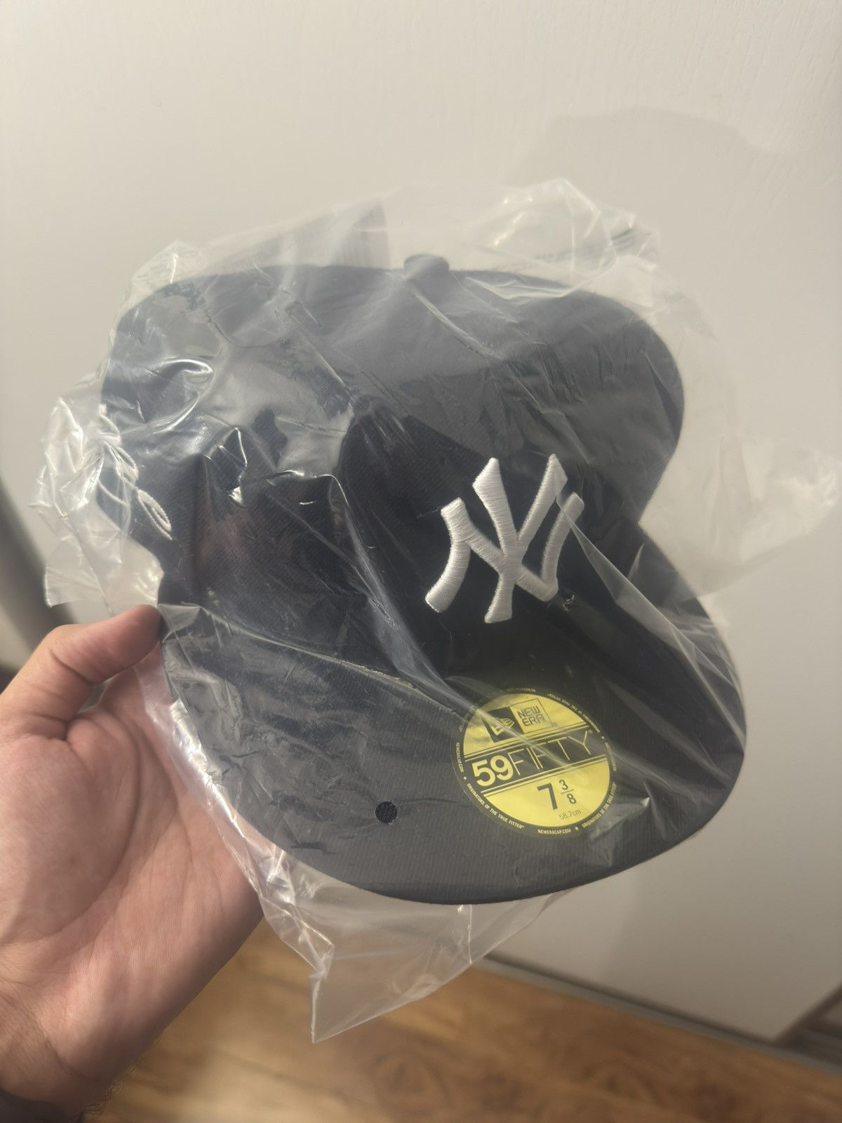 New Era × Supreme 7 3/8 - Navy Supreme New York Yankees New Era