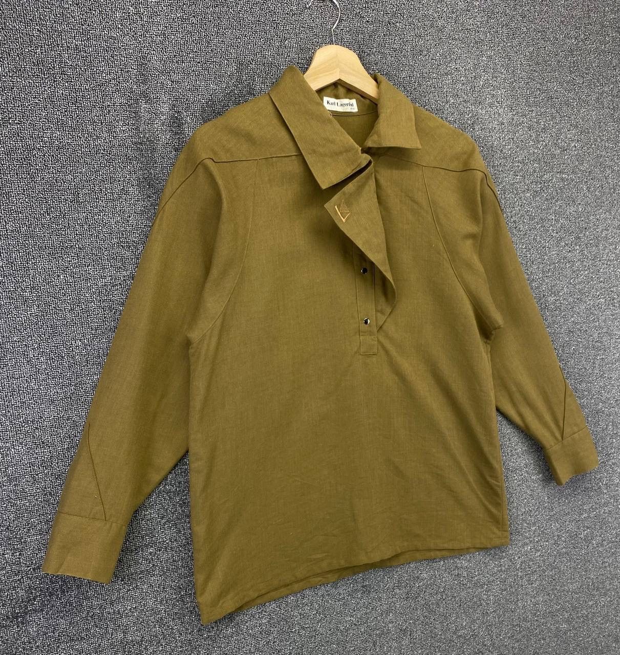 Karl Lagerfeld Vintage Karl Lagerfeld Army Green Blouse Size M / US 6-8 / IT 42-44 - 2 Thumbnail