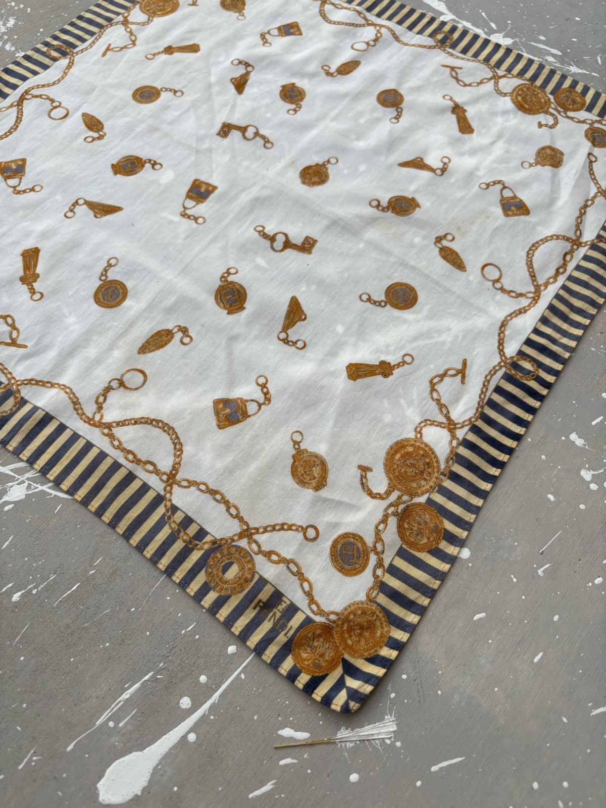 Fendi Authentic Fendi Vintage Chain & Medallion Print Silk Scarf” Size ONE SIZE - 3 Thumbnail