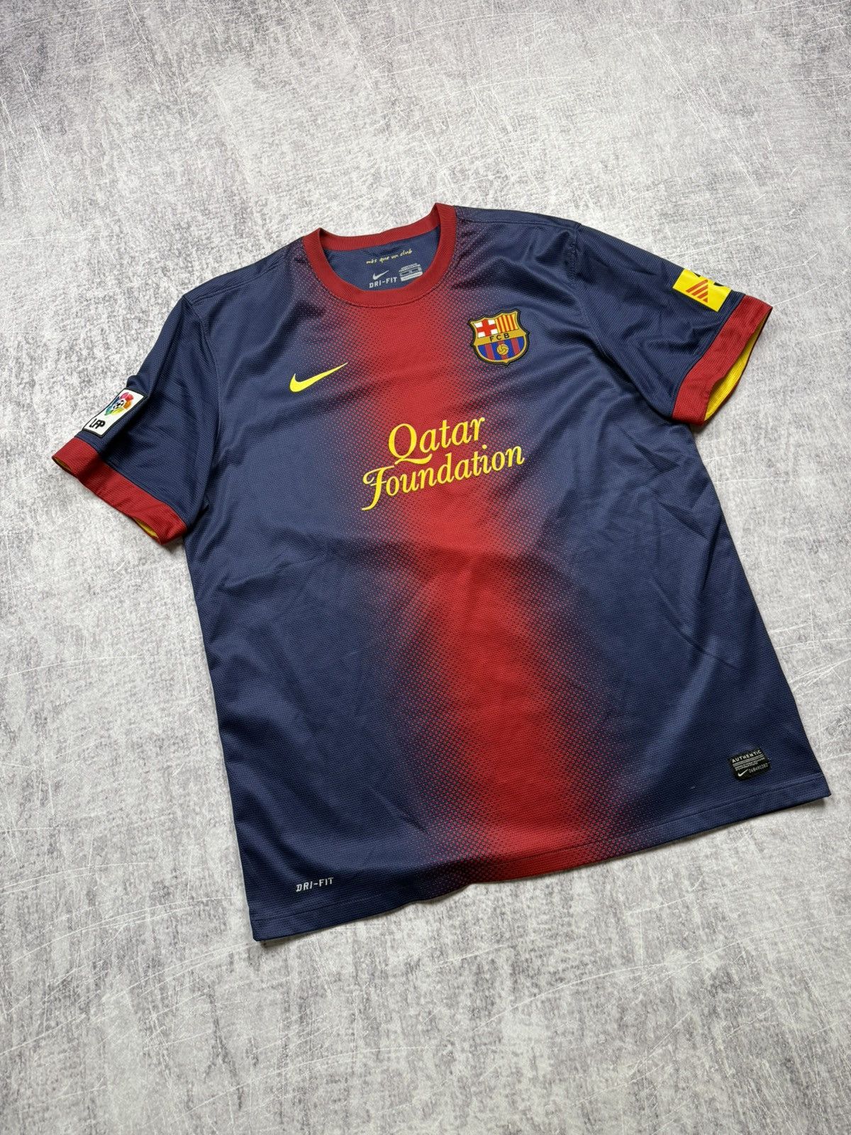 Nike Nike Barcelona Laliga home football soccer jersey 12/13 Size US XL / EU 56 / 4 - 2 Thumbnail