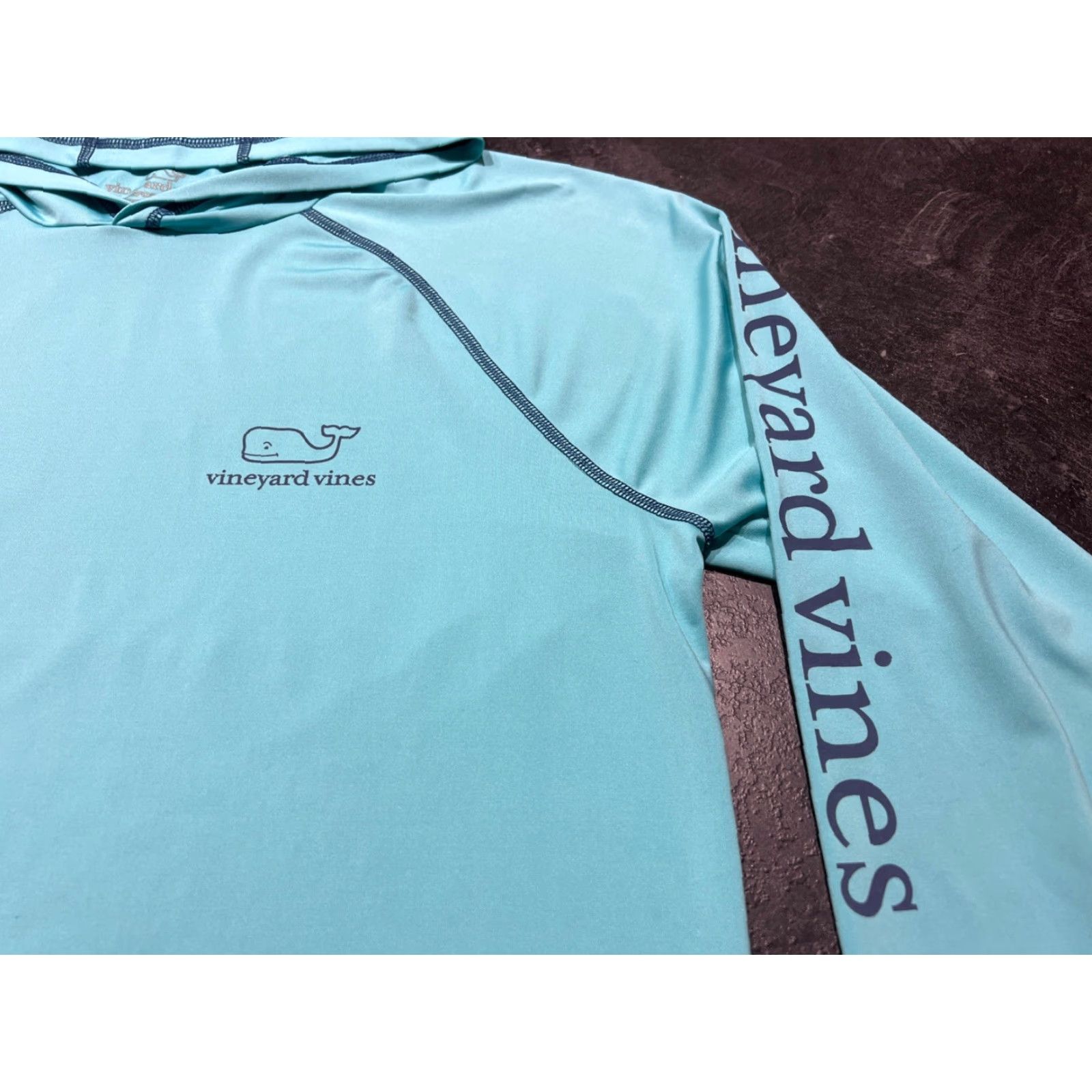 Vineyard Vines Vineyard Vines Hoodie S Blue L/S Whale Performance Outdoors Fishing Pullover Women Regular Size XS? Wait. Size S / US 4 / IT 40 - 2 Thumbnail