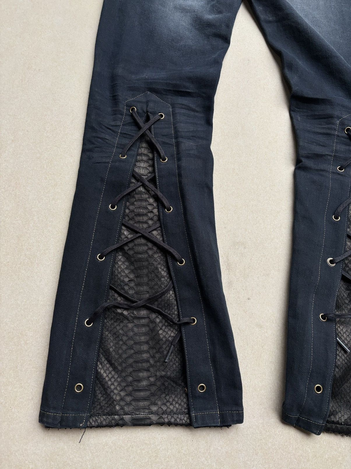 Tornado Mart Phyton flare jeans Size US 28 / EU 44 - 8 Thumbnail