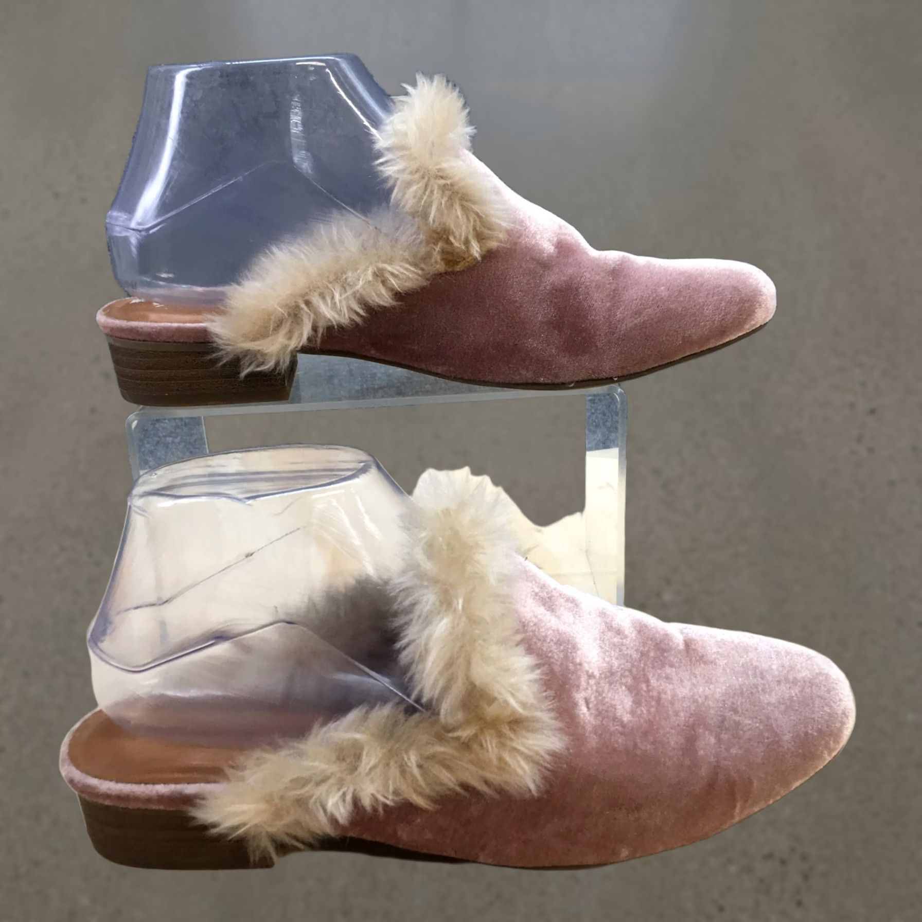 Vintage Universal Thread Sandals Womens 7 Bibiana Mule Block Heels Pink Slip On Fur Sandal Women M Pink Black Fur Trim Casual Slide Shoes Womens Size US 7 / IT 37 - 1 Thumbnail