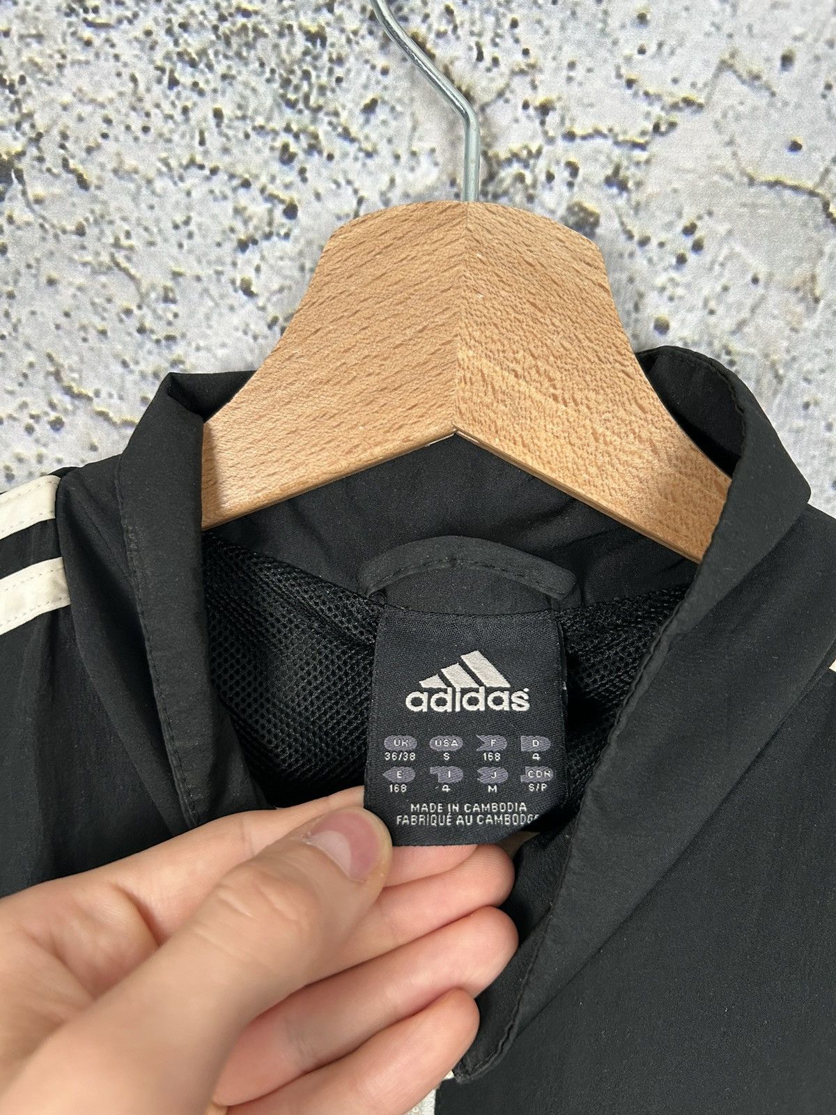 Adidas × Vintage Vintage Adidas Sportswear Light Jacket Sweatshirt Drill Size US M / EU 48-50 / 2 - 5 Thumbnail
