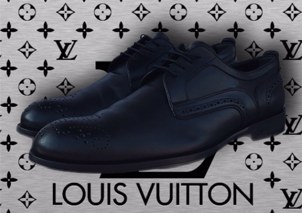 Louis Vuitton Louis Vuitton Black Brogue Leather Lace Up Oxfords LV Logo Size US 9 / EU 42 - 1 Thumbnail