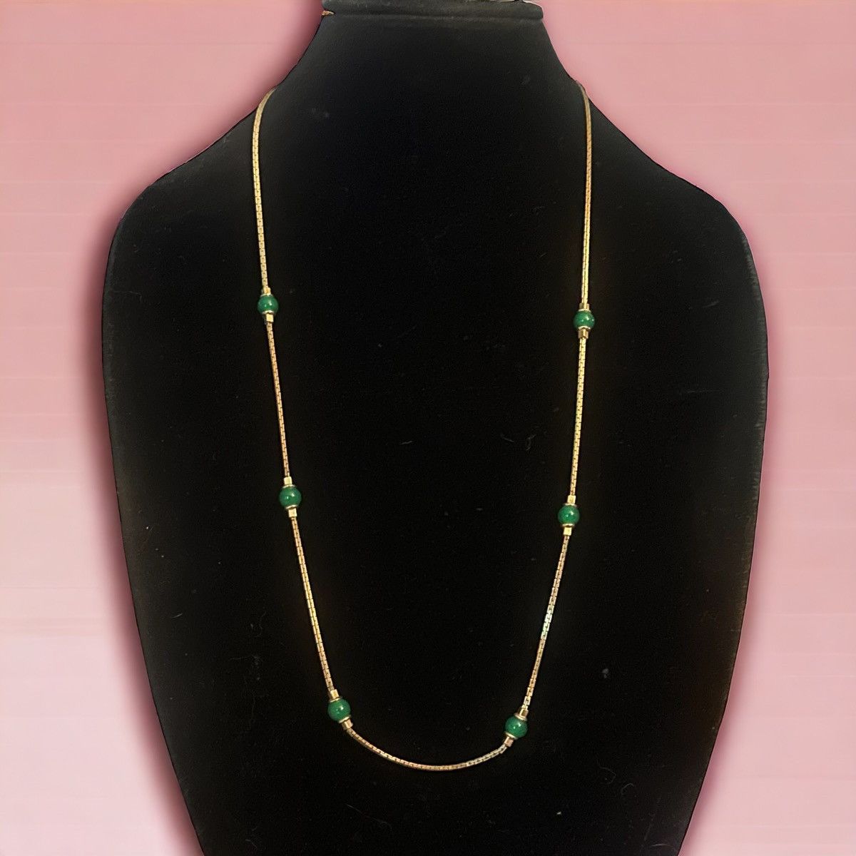 Vintage Vintage stationed green lucite bead chain necklace Size ONE SIZE - 1 Thumbnail