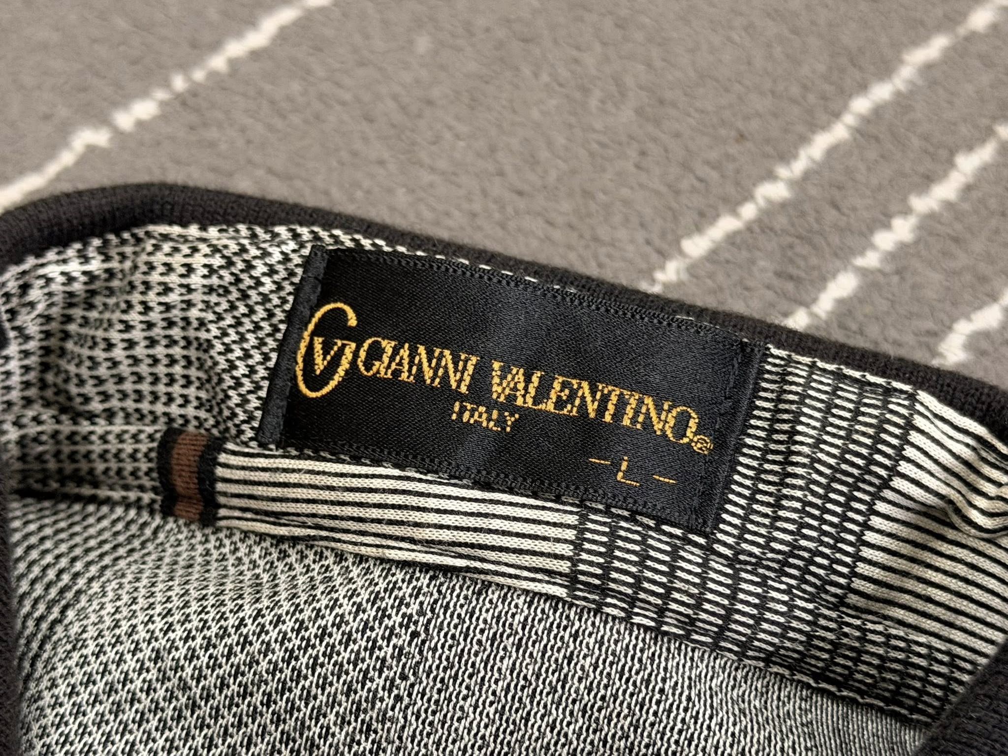Gianni Valentino Vintage GIANNI VALENTINO ITALY M 2199 Size US M / EU 48-50 / 2 - 4 Thumbnail