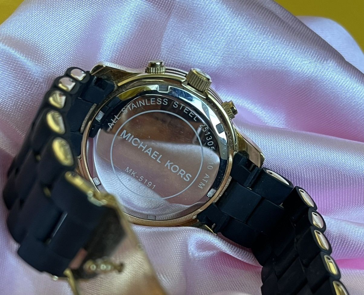 Michael Kors MK Runway Quartz Chronograph Gold-Tone Stainless Size ONE SIZE - 3 Thumbnail