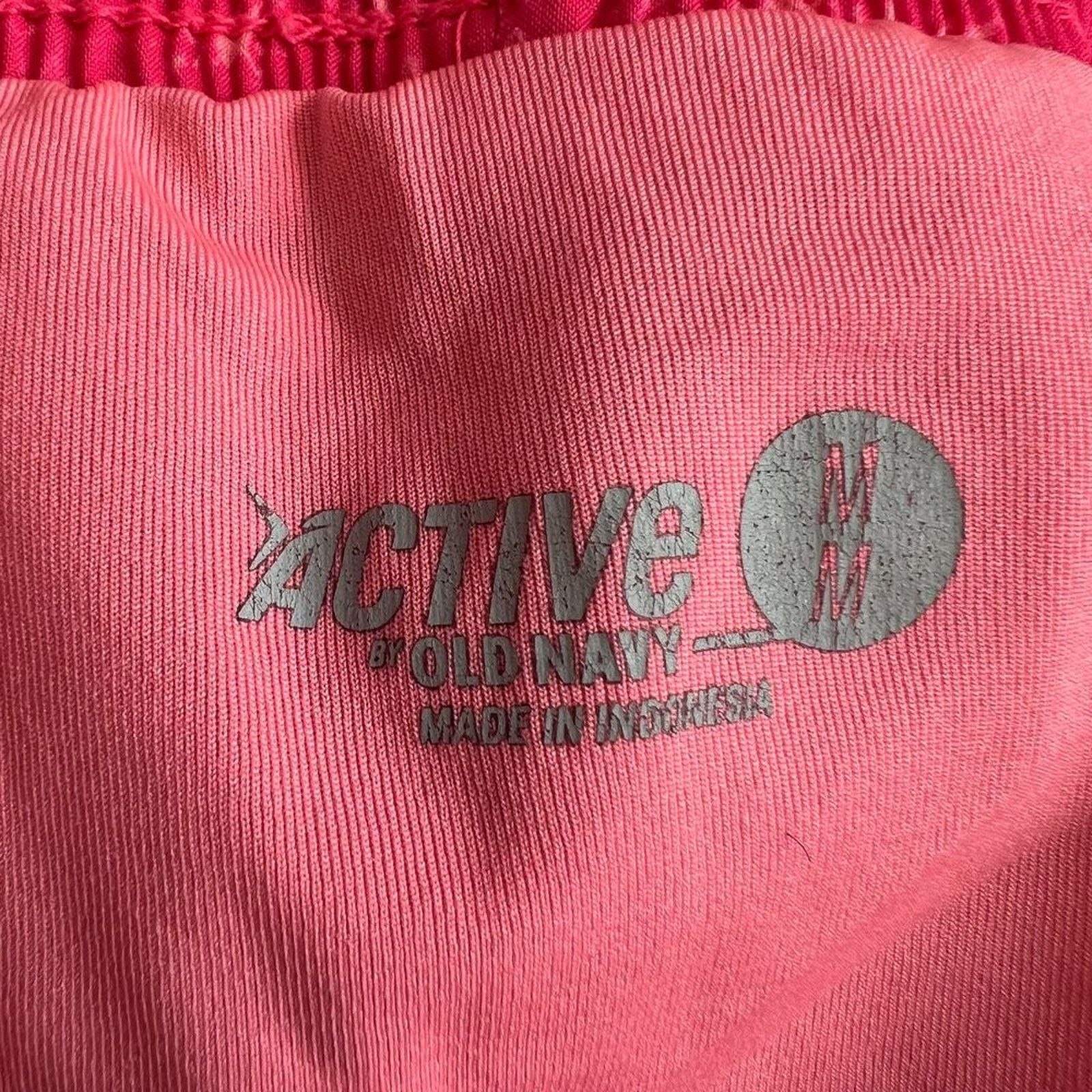 Old Navy Old Navy Active Pink Printed Running Shorts, M Size 30" / US 8 / IT 44 - 4 Thumbnail