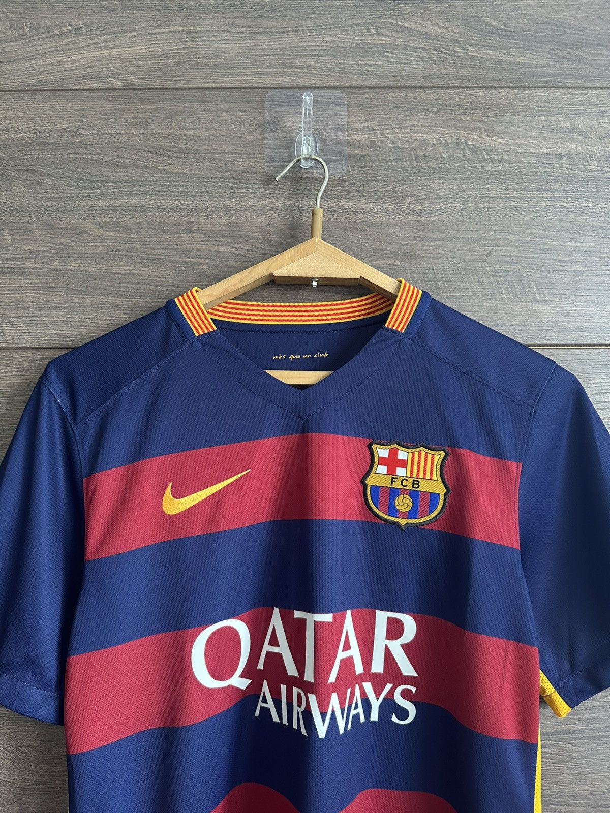 Nike Nike Barcelona 2015/2016 Home Away Jersey Football T-Shirt Size US S / EU 44-46 / 1 - 3 Thumbnail