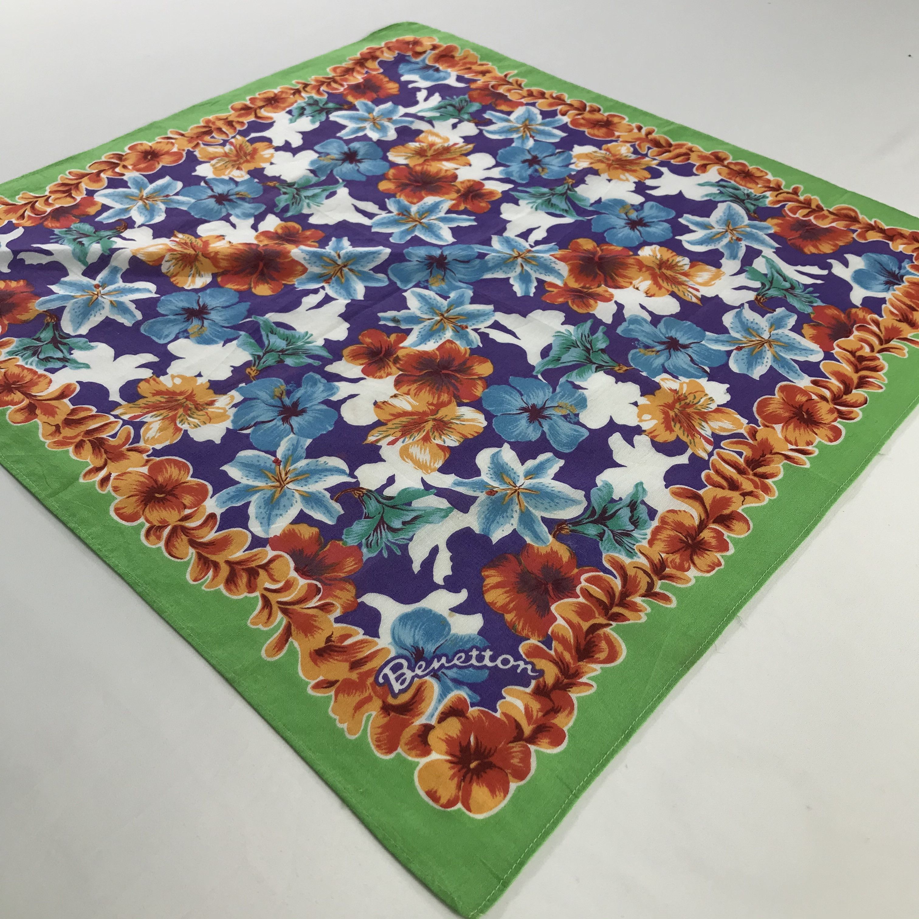 Benetton × Vintage Benetton Bandana / Handkerchief / Neckerchief - S963 Size ONE SIZE - 2 Thumbnail