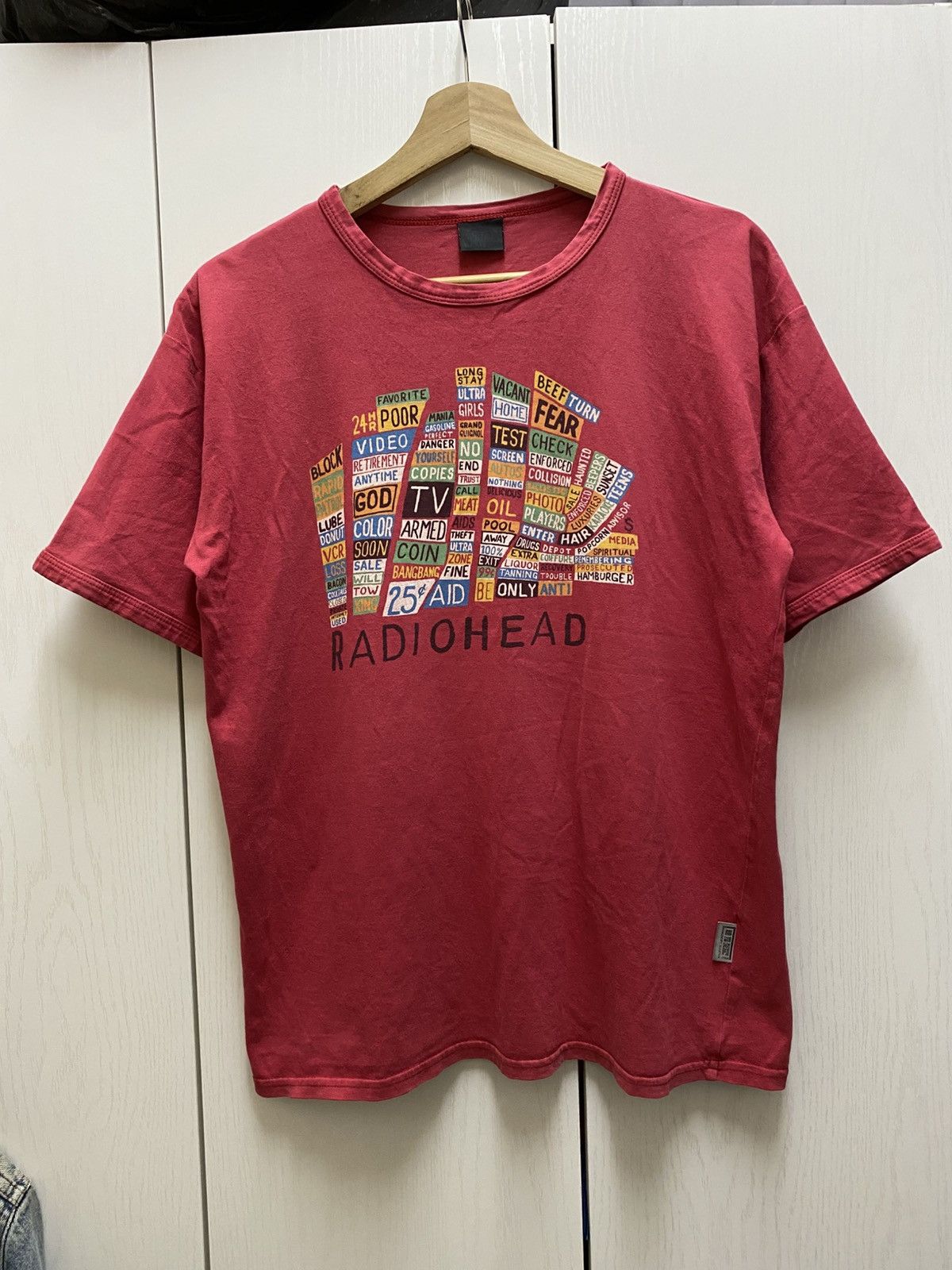 Band Tees Radiohead Crewneck Tee Size US M / EU 48-50 / 2 - 1 Thumbnail
