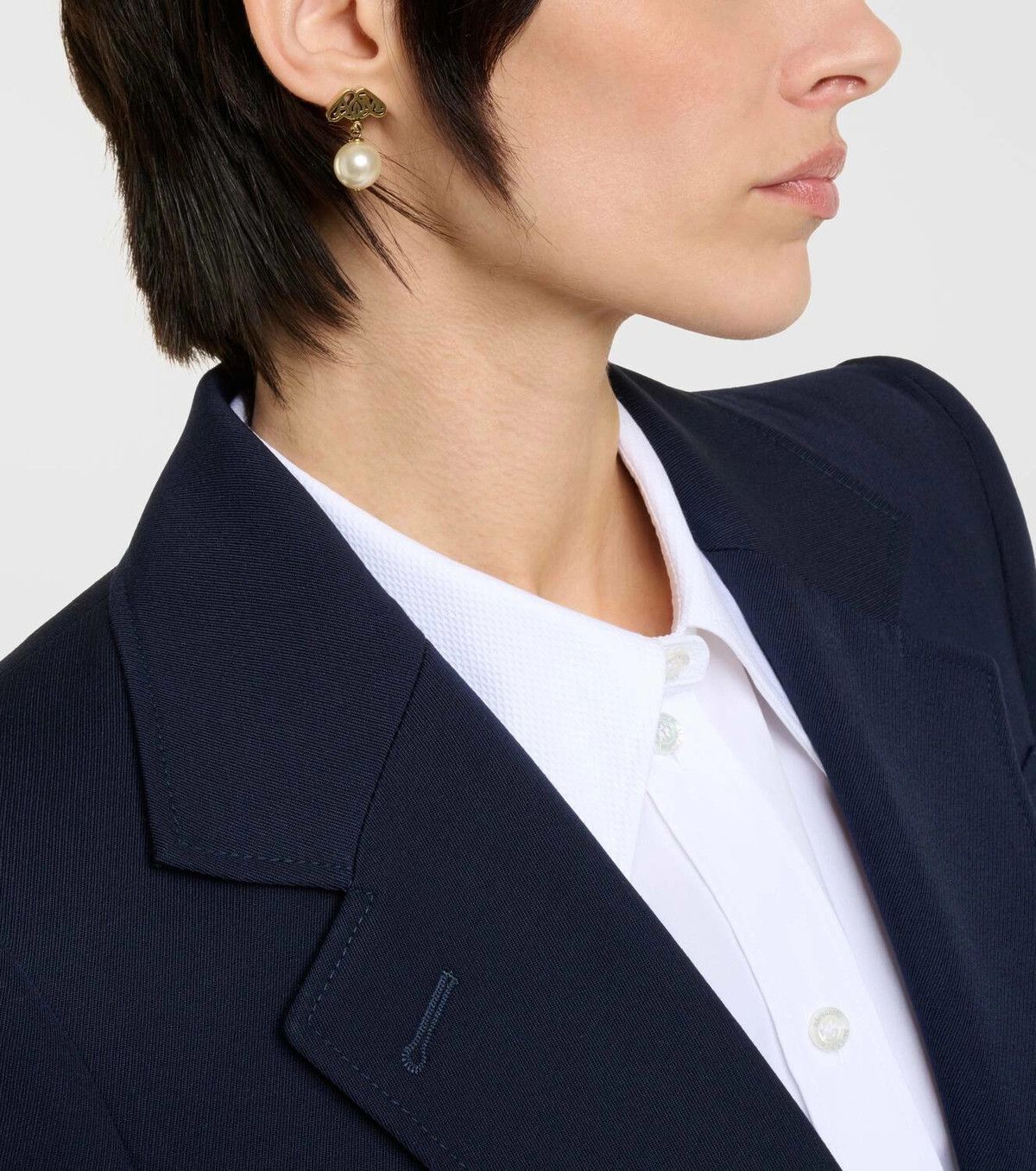 Alexander McQueen ALEXANDER MCQUEEN Seal faux pearl & metal logo drop earrings Size ONE SIZE - 2 Thumbnail