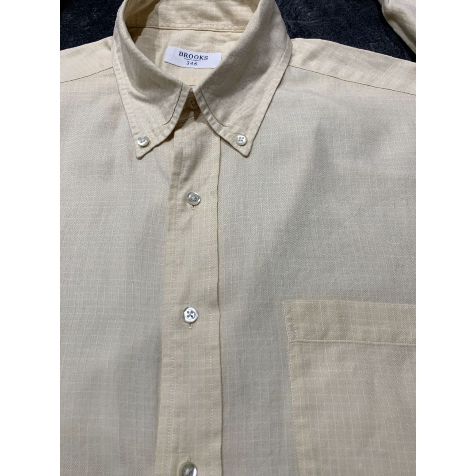 Brooks Brothers VINTAGE Brooks Brothers 346 Men's Button-Down Shirt Casual Formal Long Sleeve Cotton Size 15.5 Beige Size US M / EU 48-50 / 2 - 4 Thumbnail