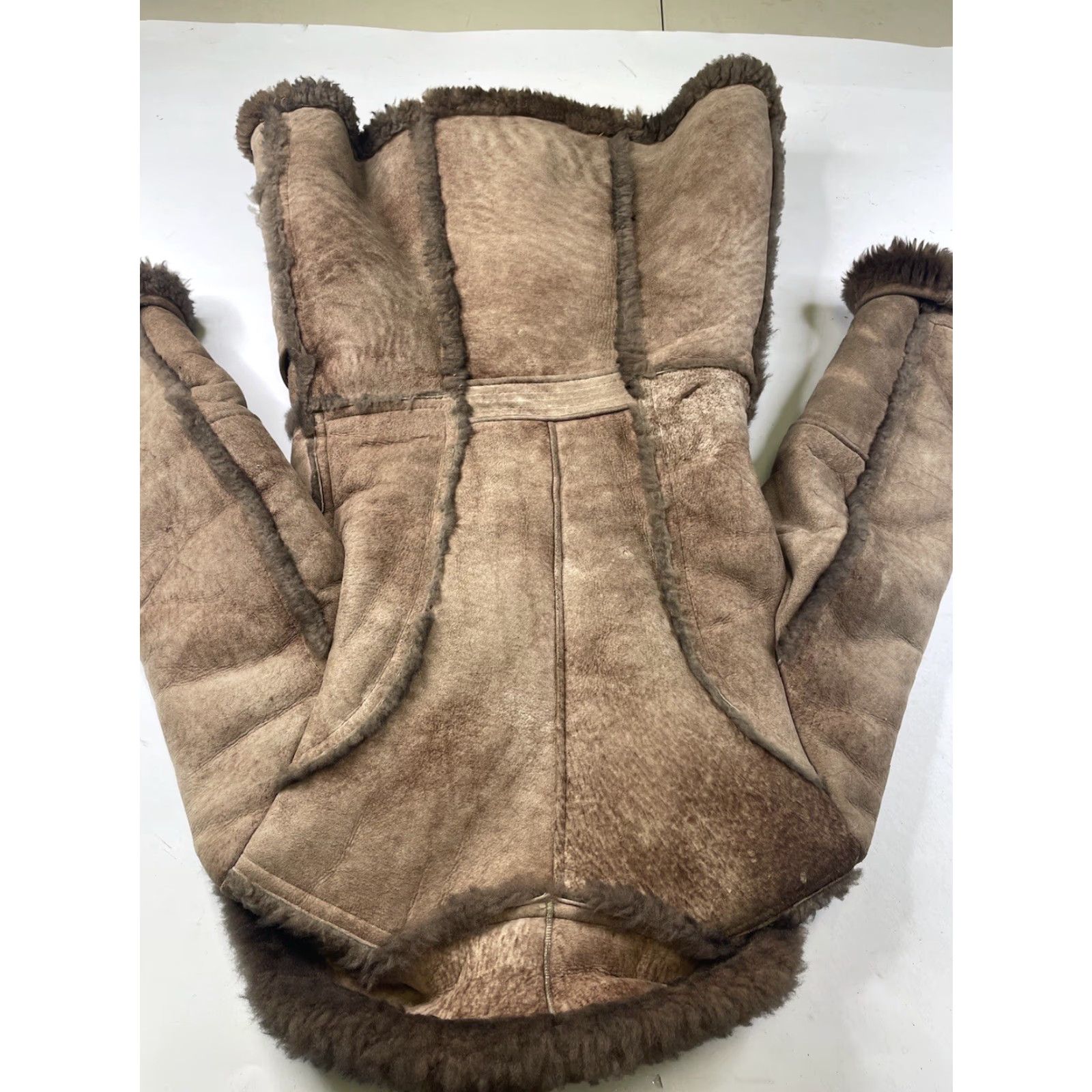 Vintage VINTAGE Women’s Sheepskin Shearling Leather Coat Jacket 14 USA Medium Brown 90s Parka Wool Lining Fur Buttons Size XL / US 12-14 / IT 48-50 - 5 Thumbnail