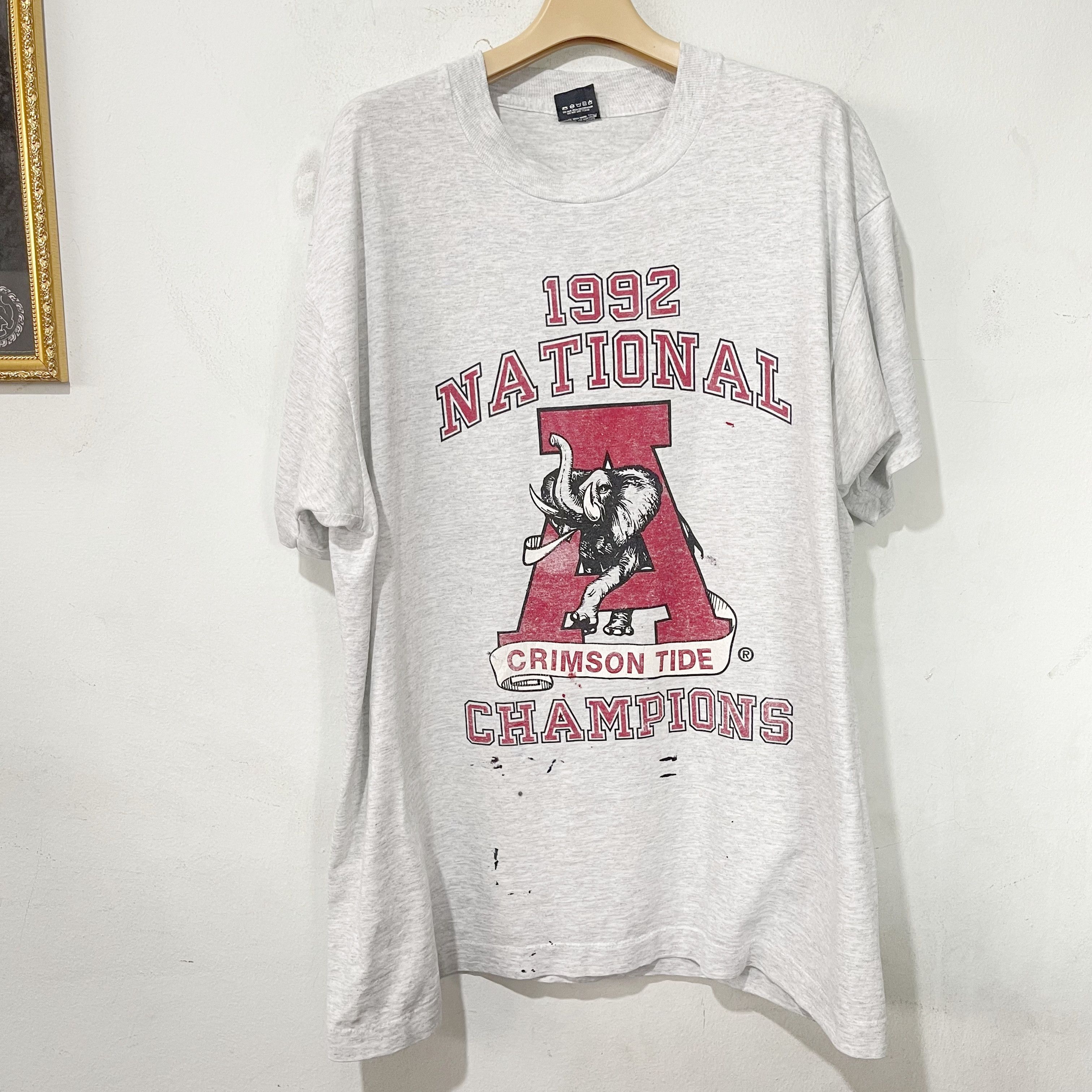 Vintage Vintage 1992 Alabama Crimson Tide T-Shirt Size US XL / EU 56 / 4 - 1 Thumbnail