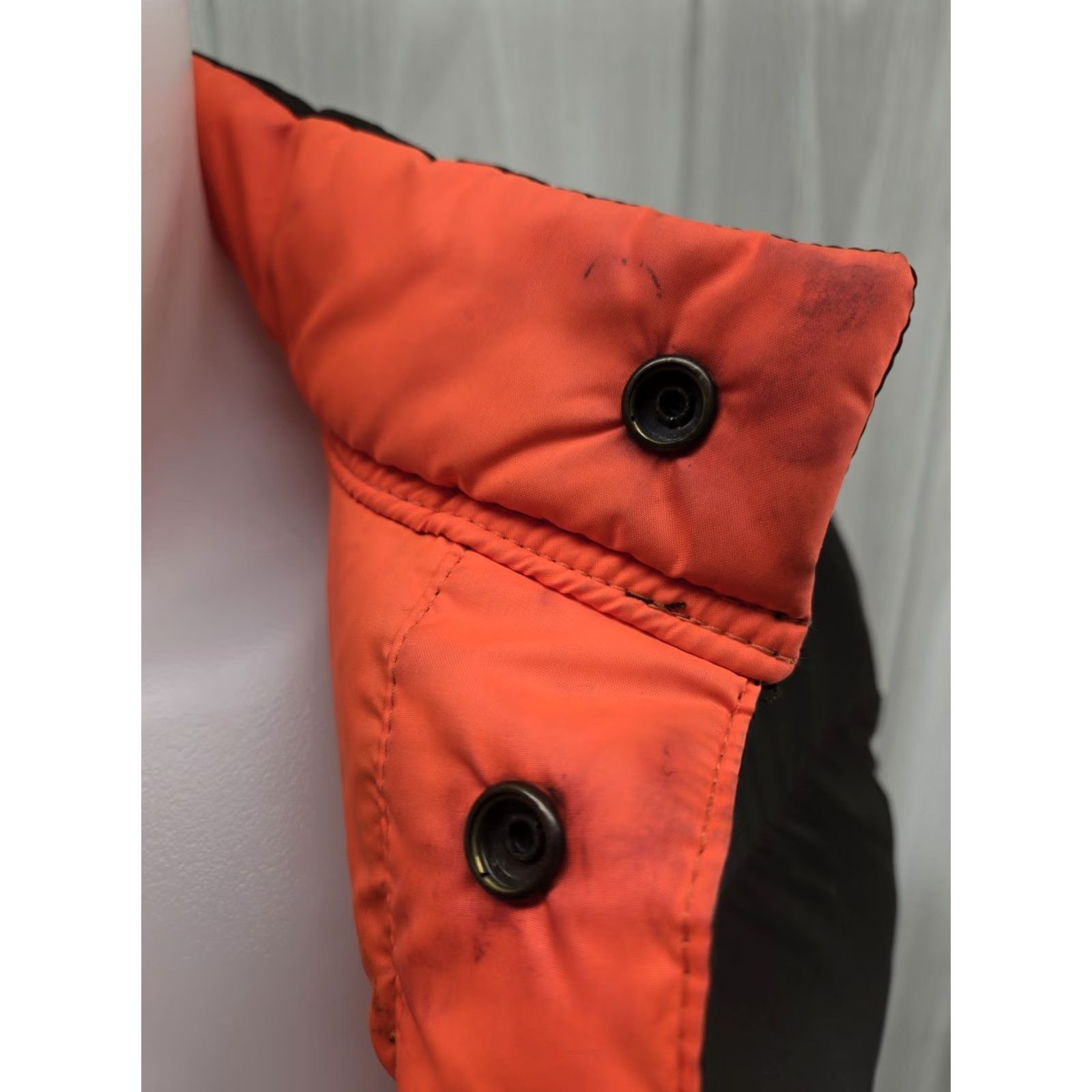 Vintage Vintage Comfy Vest Men L Reversible Brown Orange Goose Down Snap Puffer 80s Outdoor Size US L / EU 52-54 / 3 - 4 Thumbnail