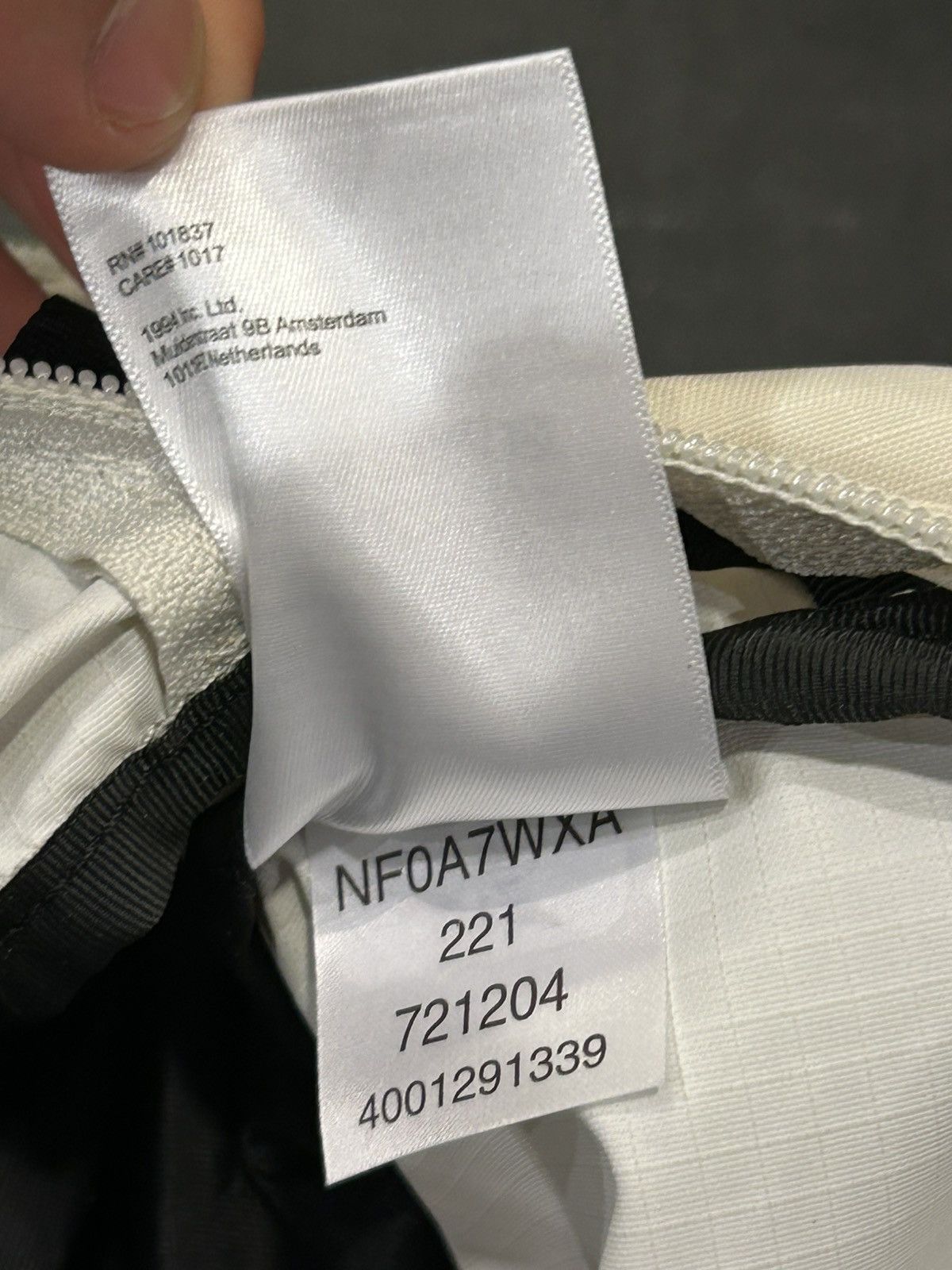 Supreme Supreme X TNF Convertible Fanny Pack Backpack Size ONE SIZE - 11 Thumbnail