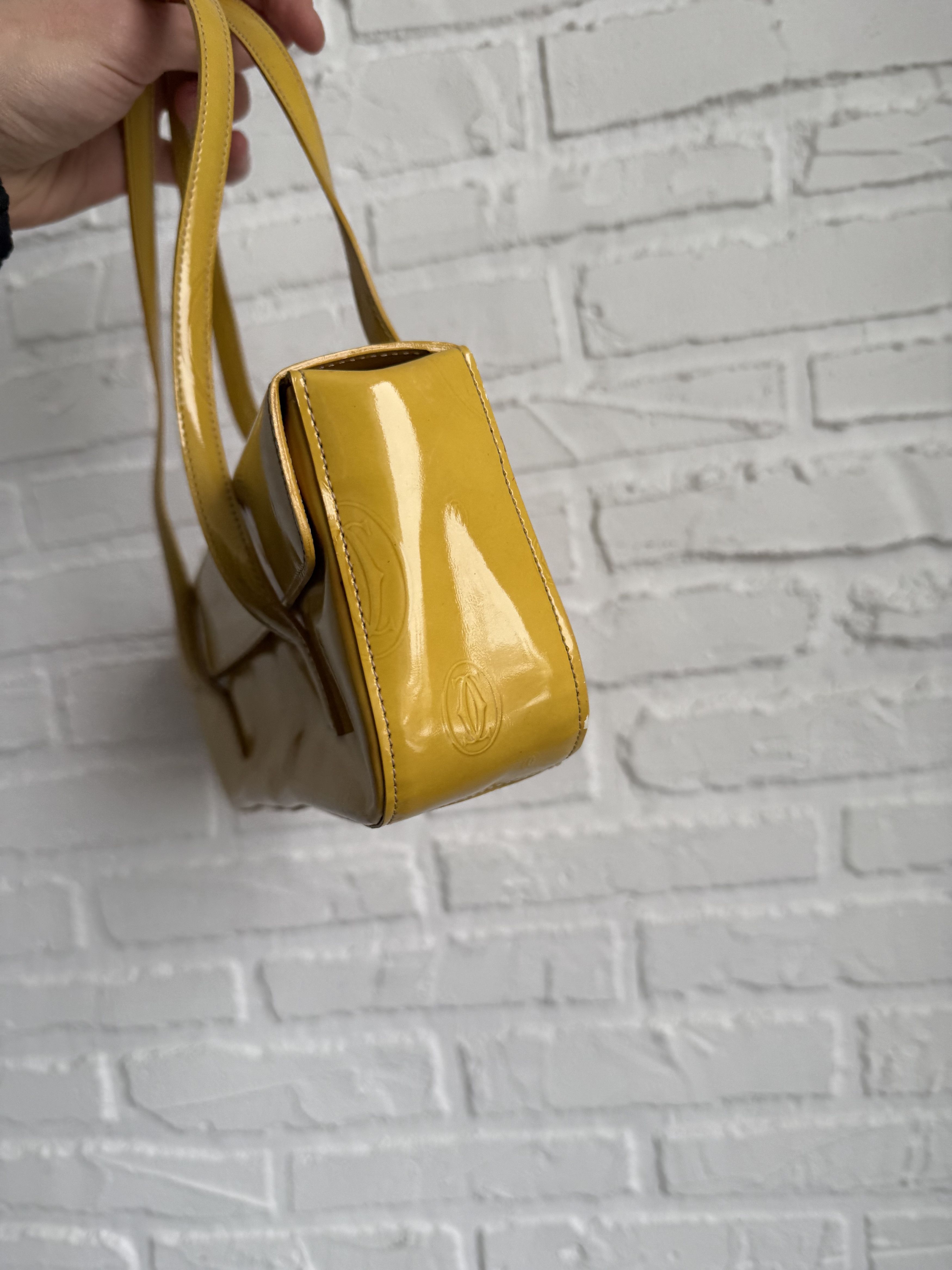 Cartier Vintage Cartier yellow patent leather monogram shoulder bag Size ONE SIZE - 10 Thumbnail
