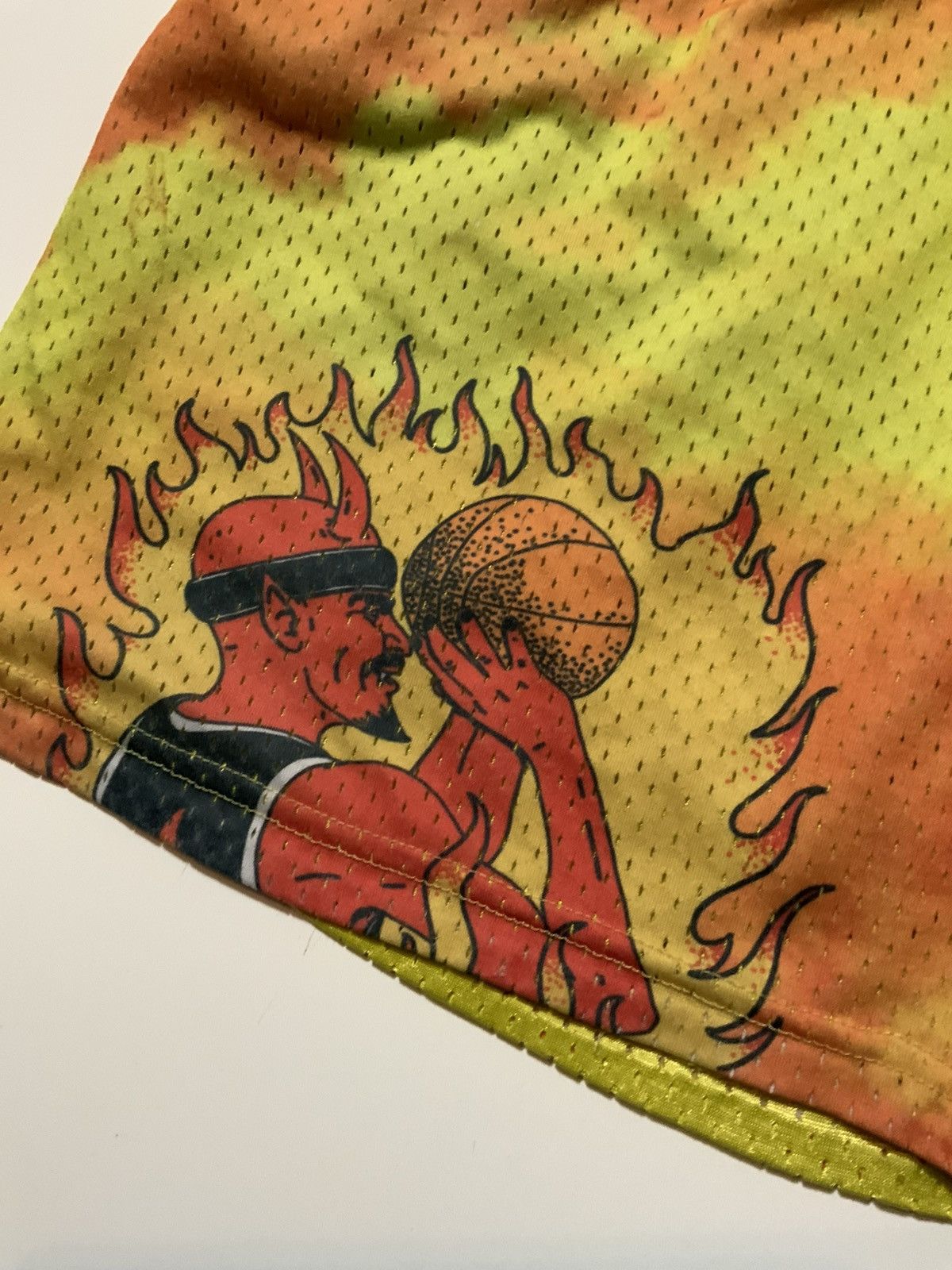 Market $129 Chinatown Market Unholy Jumper Flames 6.5 Inseam Shorts Size US 32 / EU 48 - 9 Thumbnail