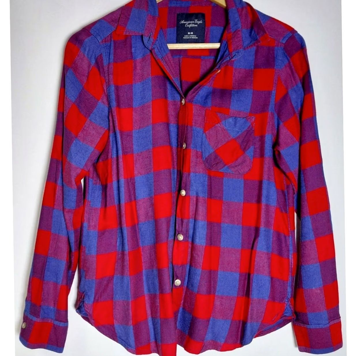 American Eagle Outfitters American Eagle Outfitters Shirt Red Blue Long Sleeve Button-Up Size M Plaid Size US M / EU 48-50 / 2 - 2 Thumbnail