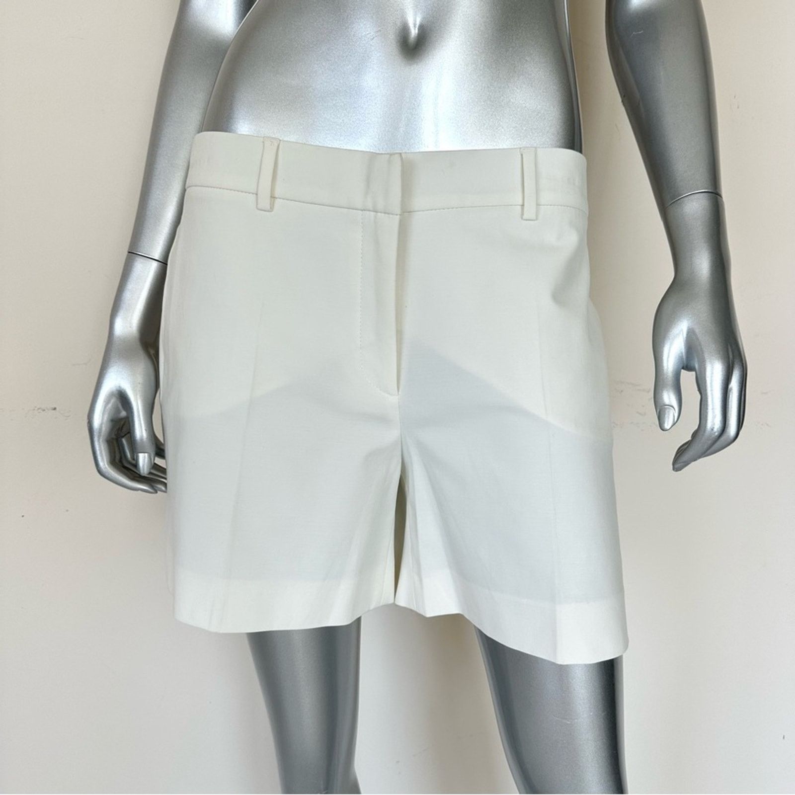 Loro Piana women shorts size 46 IT or 10 US Retail 650$