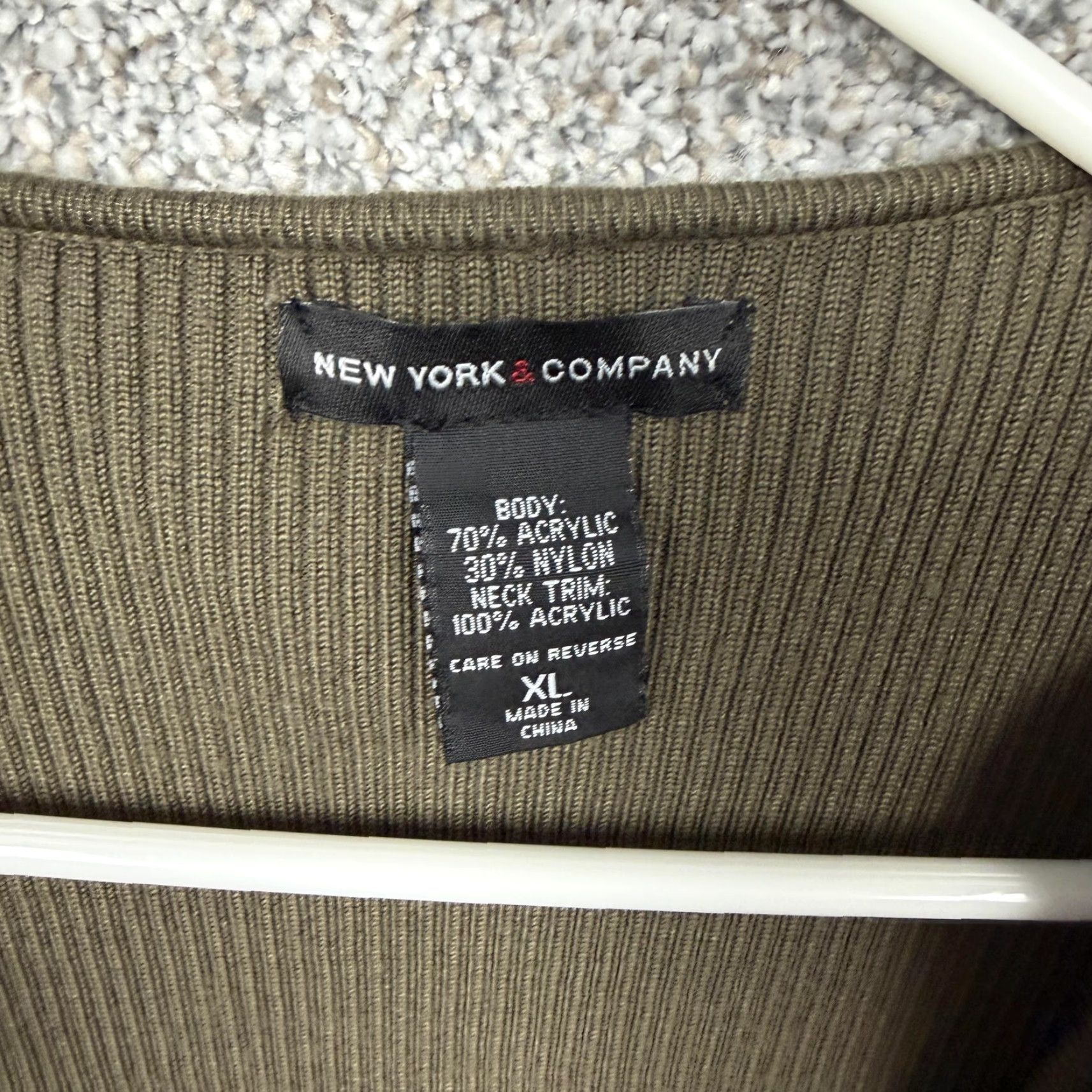 Vintage New York & Company Sweater Womens XL Green Ruffle V-Neck Ribbed Boho Whimsigoth Holiday? Size XL / US 12-14 / IT 48-50 - 5 Thumbnail
