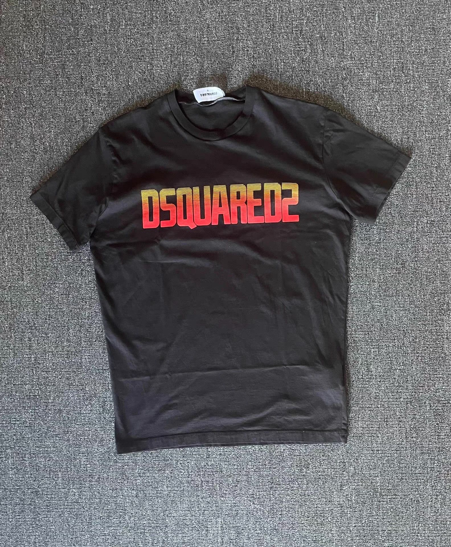 Dsquared2 DSQUARED2 Short Sleeve T-shirt, Q4 Size US M / EU 48-50 / 2 - 1 Thumbnail