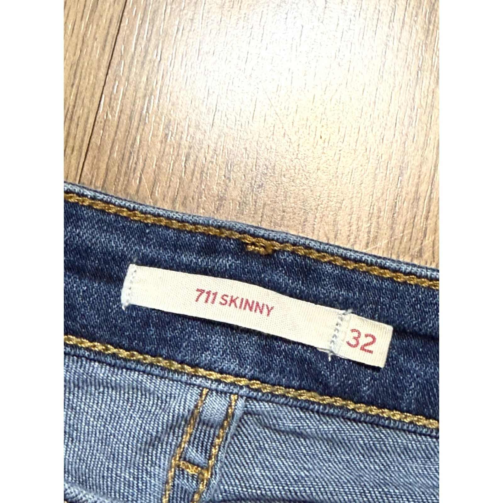 Levi's Levi's Jeans Women's 32 Blue Denim 711 Skinny Pockets Mid Rise Size 24" / US 00 / IT 34 - 4 Thumbnail