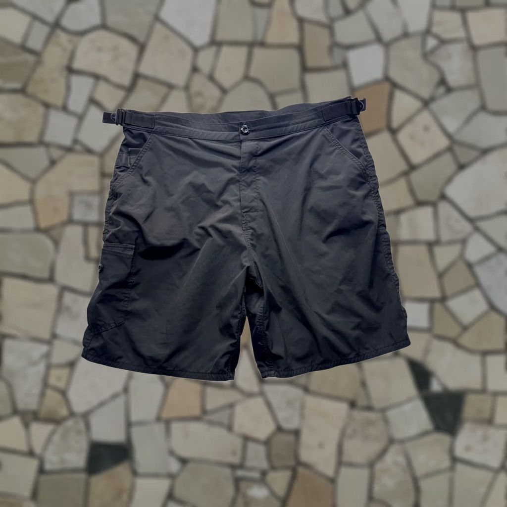 Bench Bench Bricks Charcoal Gray Cargo Shorts Adjustable Waist Pockets L Mens Utility Cargo Pocket Nylon Cotton Regular Summer Vintage No Size US 33 - 1 Thumbnail