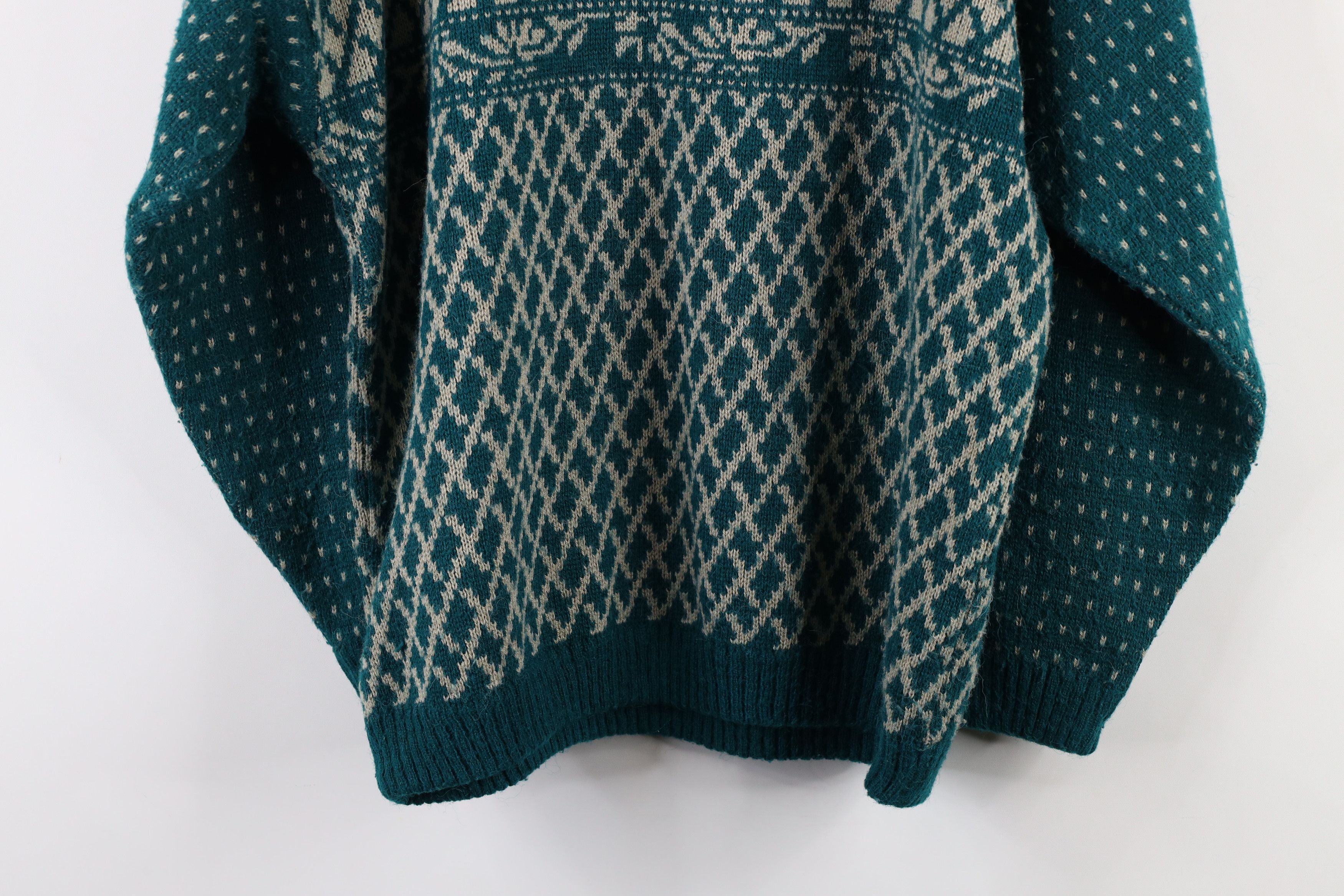 Vintage Vintage 90s Streetwear Flower Diamond Knit Crewneck Sweater Size L / US 10 / IT 46 - 9 Thumbnail