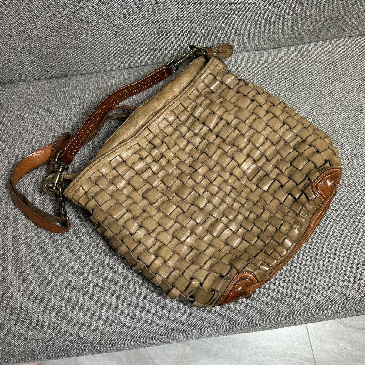 Campomaggi Campomaggi “Edera” Garment Dyed Cowhide Shoulder Bag Size ONE SIZE - 15 Thumbnail