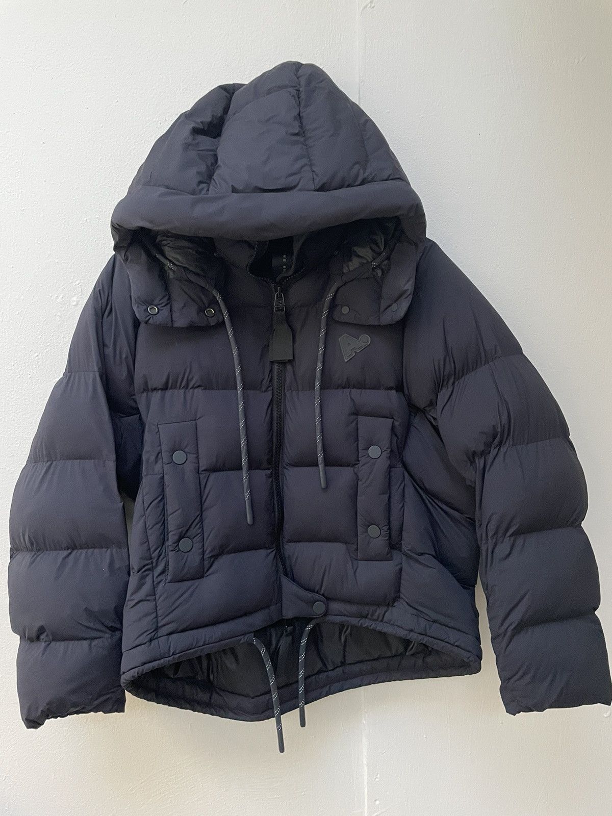 image of The Arrivals The Arrival Turbo Hooded Puffer Jacket in Navy, Women's (Size XS)