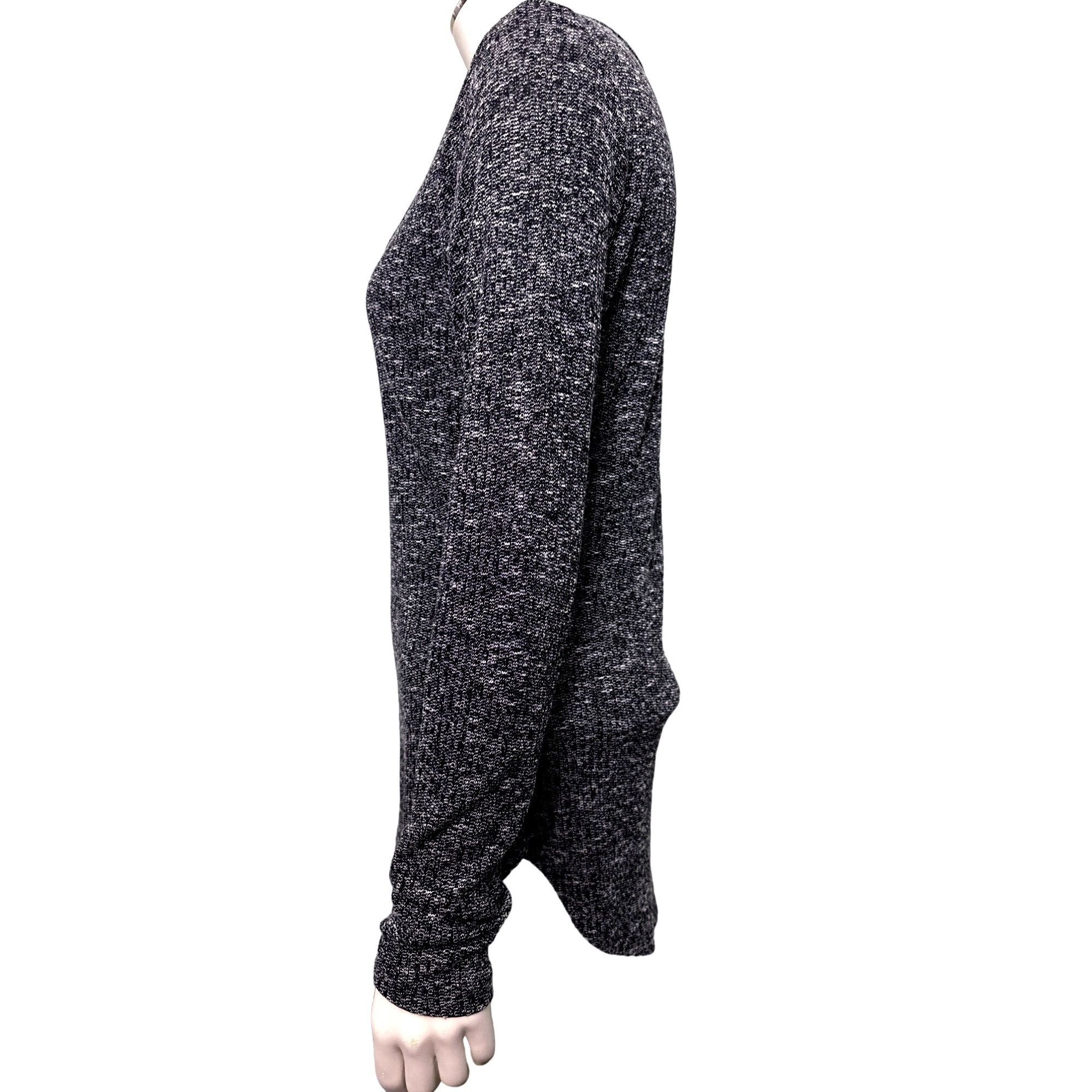 Almost Famous Almost Famous Black White Knit Strappy Front V Neck Thin Swe Size L / US 10 / IT 46 - 2 Thumbnail