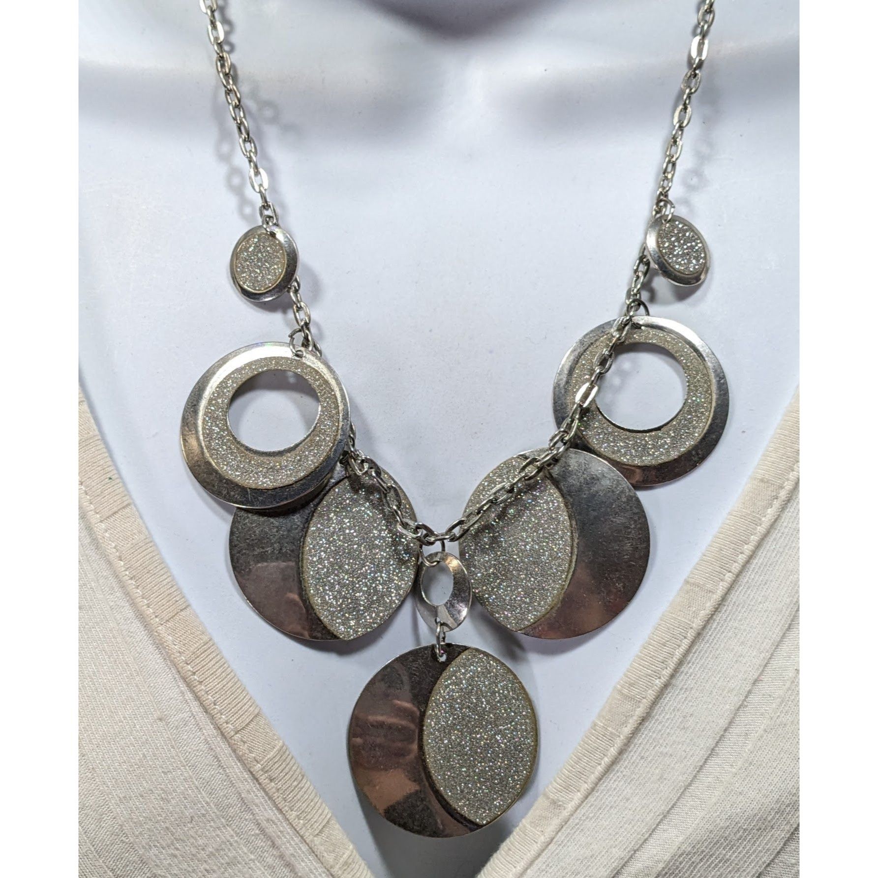 Other Whimsical Glitter Silver Tone Medallion Charm Necklace Size ONE SIZE - 4 Thumbnail