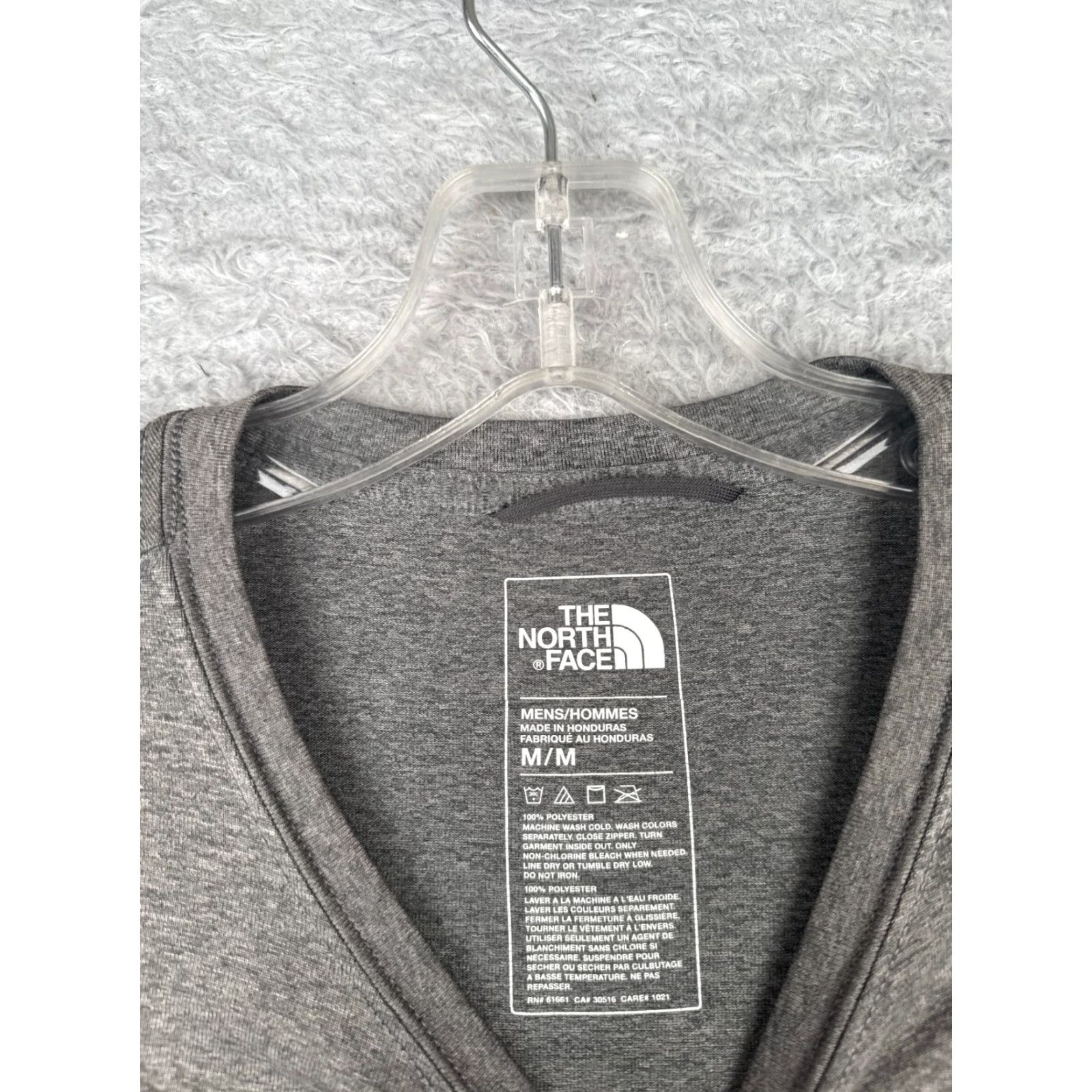 The North Face The North Face Shirt Men Medium Gray Short Sleeve Crew Neck 100% Polyester Size US M / EU 48-50 / 2 - 7 Thumbnail